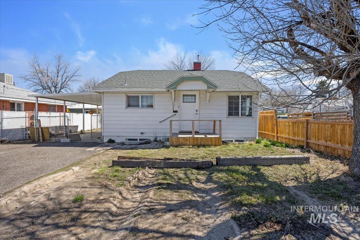 160 Ash Street Property Photo