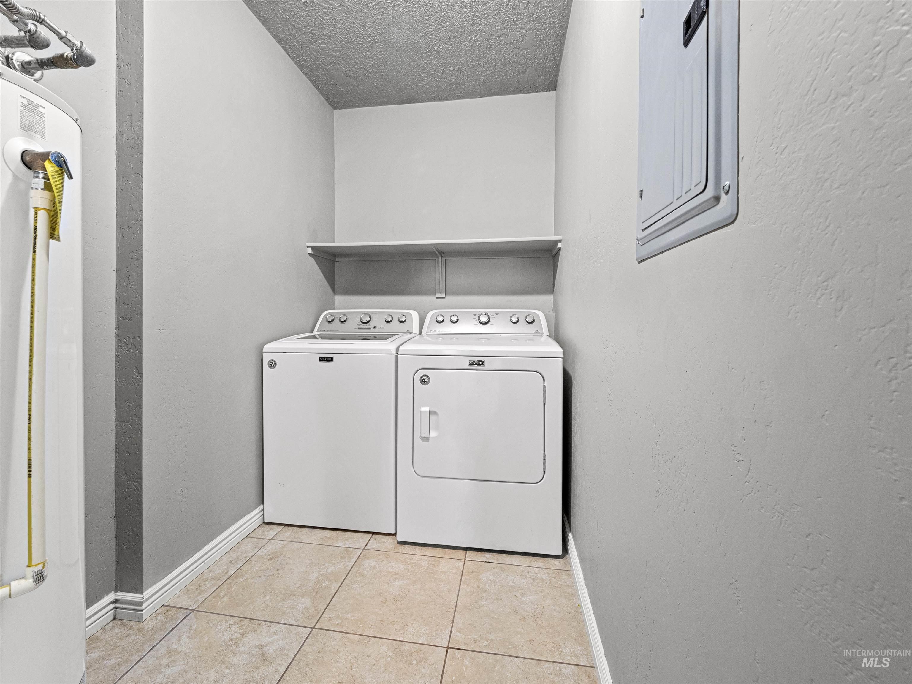 3500 W Overland Property Photo 9