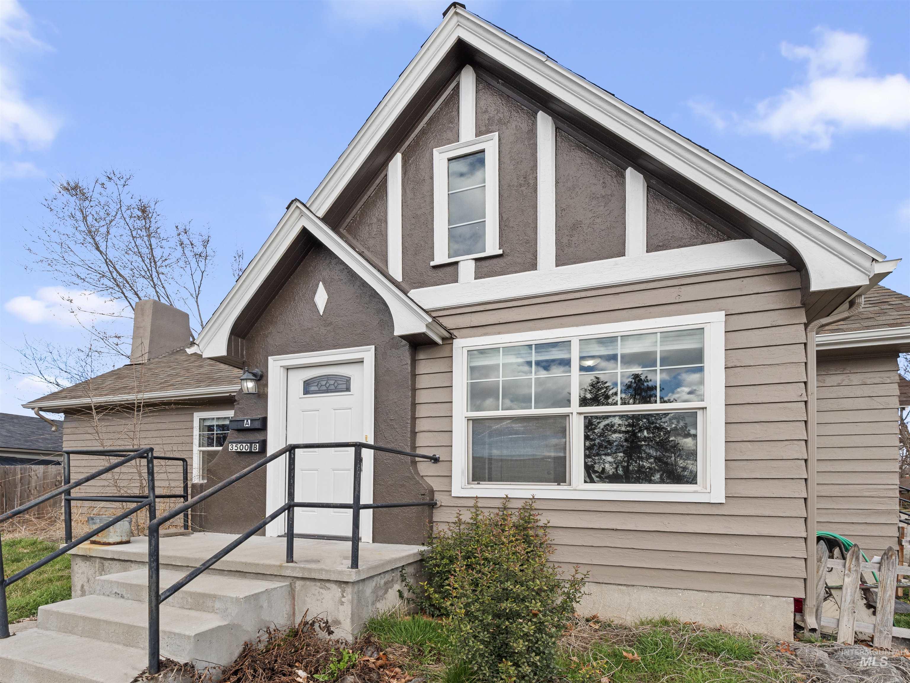 3500 W Overland Property Photo 37