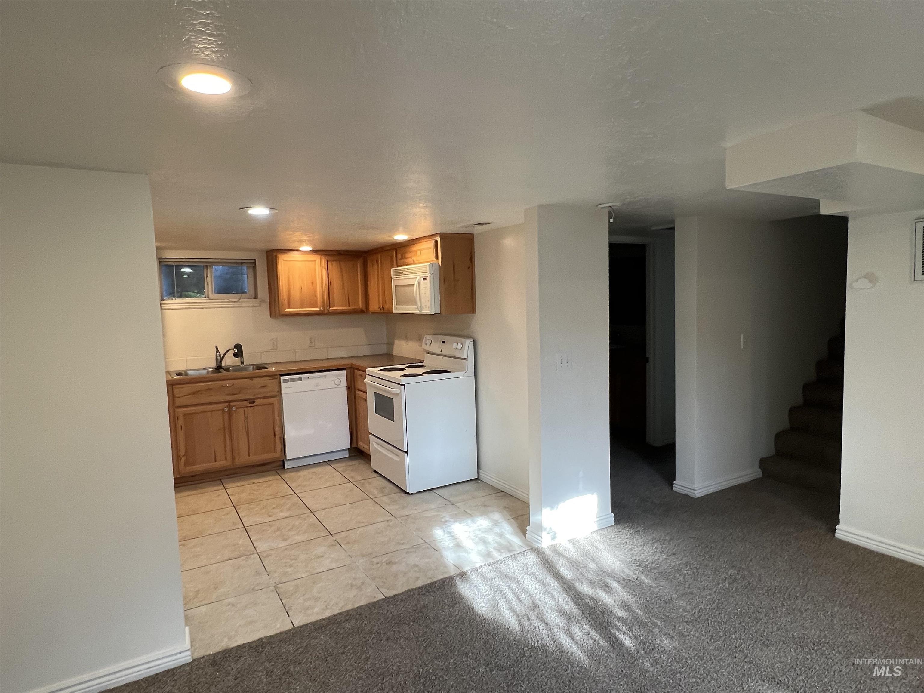 3500 W Overland Property Photo 38