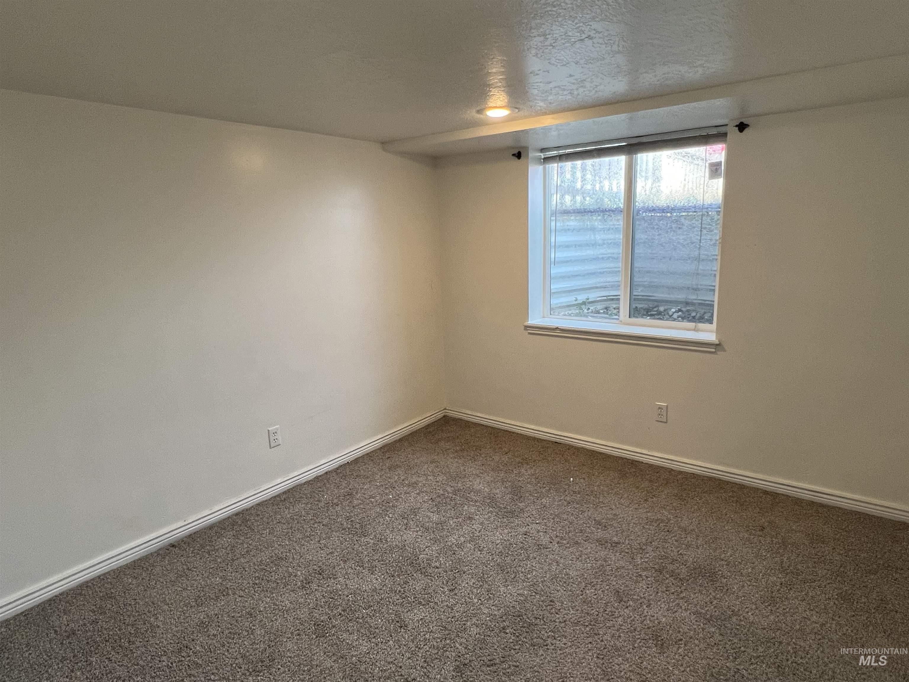 3500 W Overland Property Photo 41