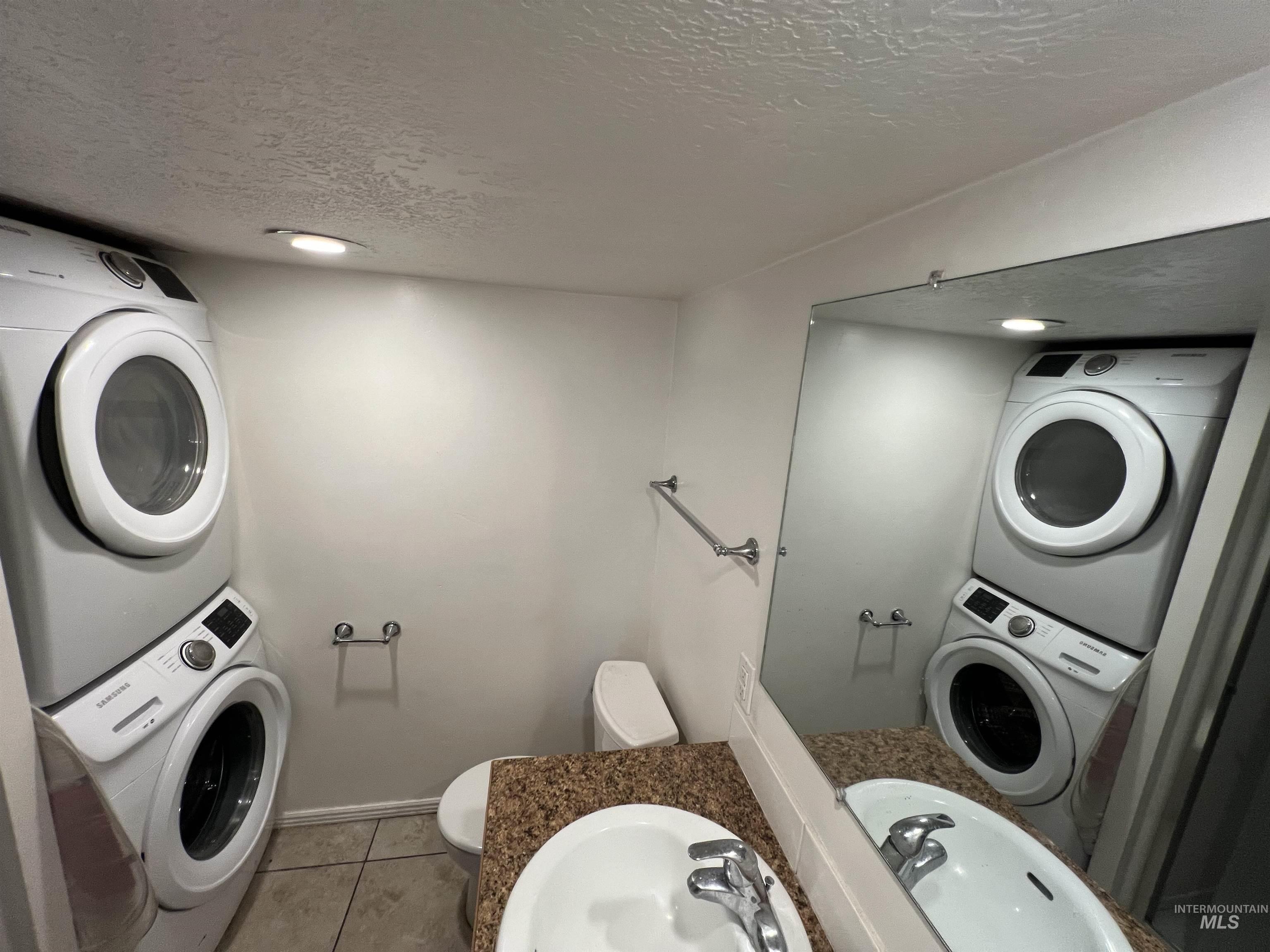 3500 W Overland Property Photo 43