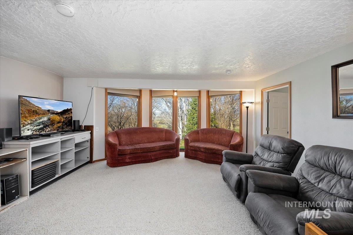 2861 S 1050 E Property Photo 11