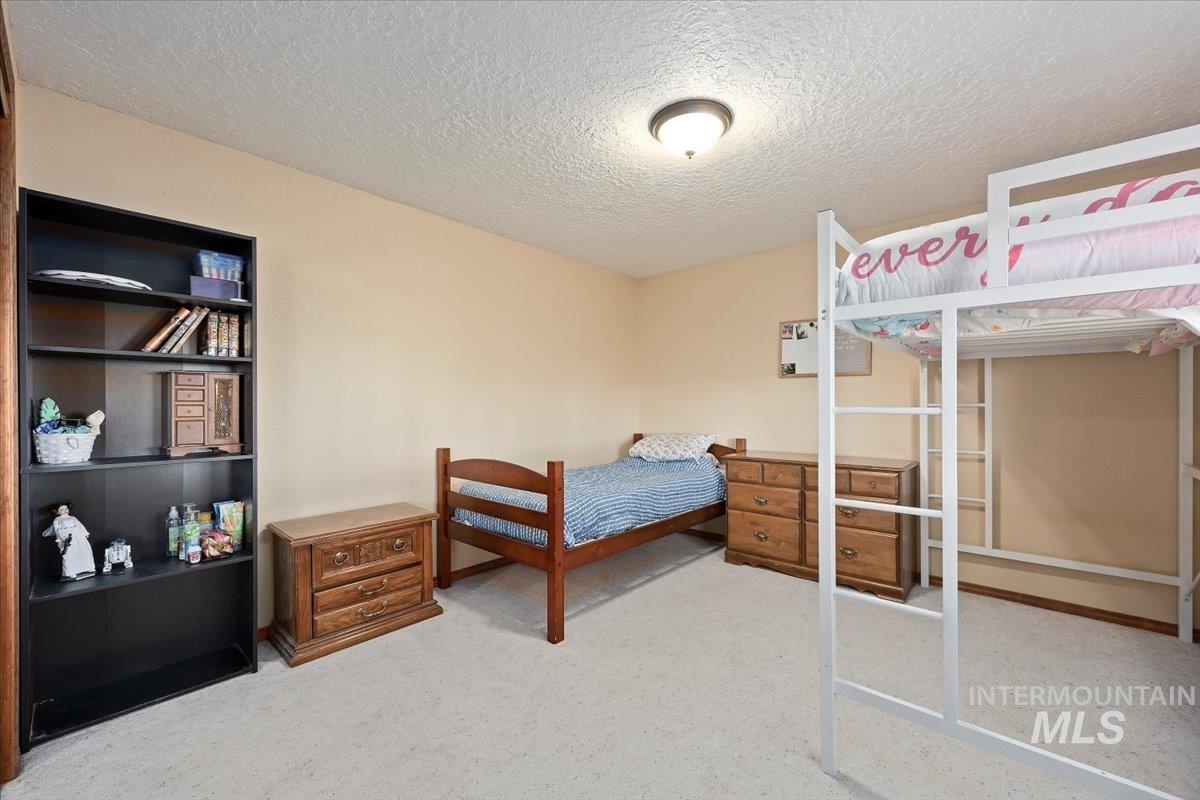 2861 S 1050 E Property Photo 26