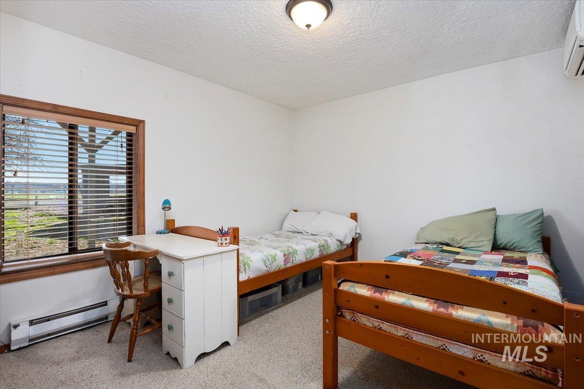 2861 S 1050 E Property Photo 27