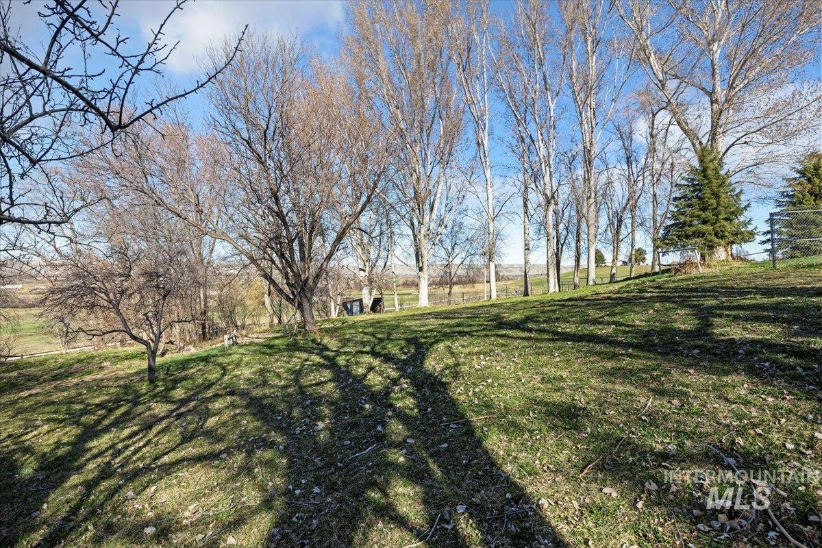 2861 S 1050 E Property Photo 35