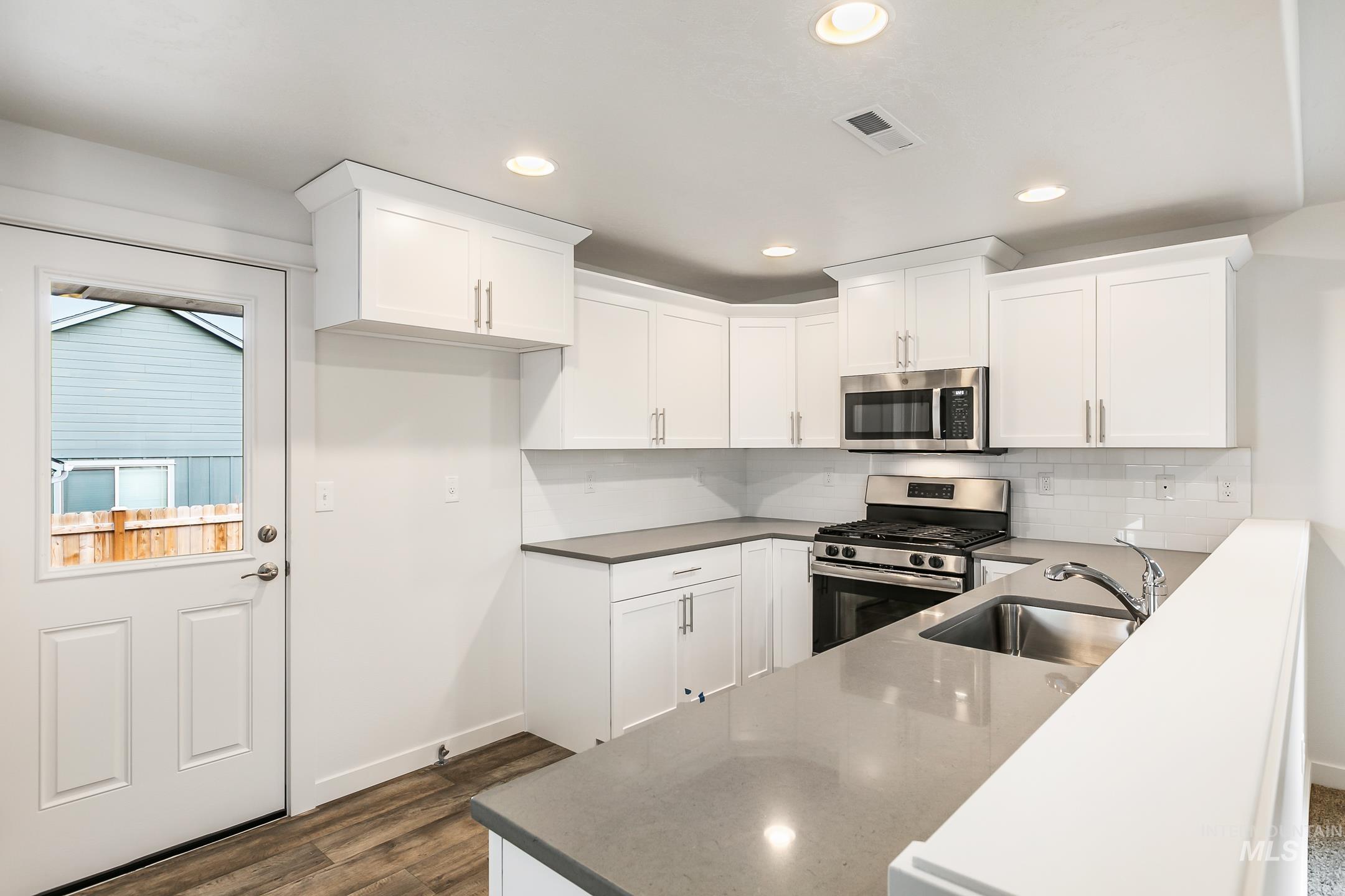 1531 Kenyon Meadow St. Property Photo 10