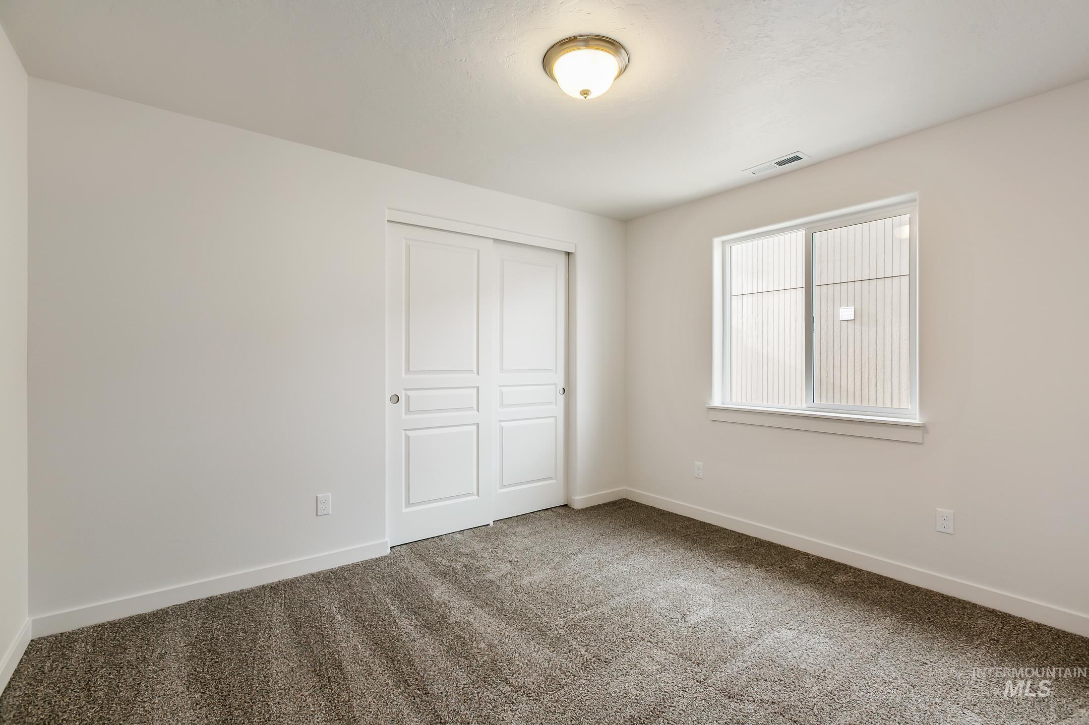 1519 Kenyon Meadow St. Property Photo 7