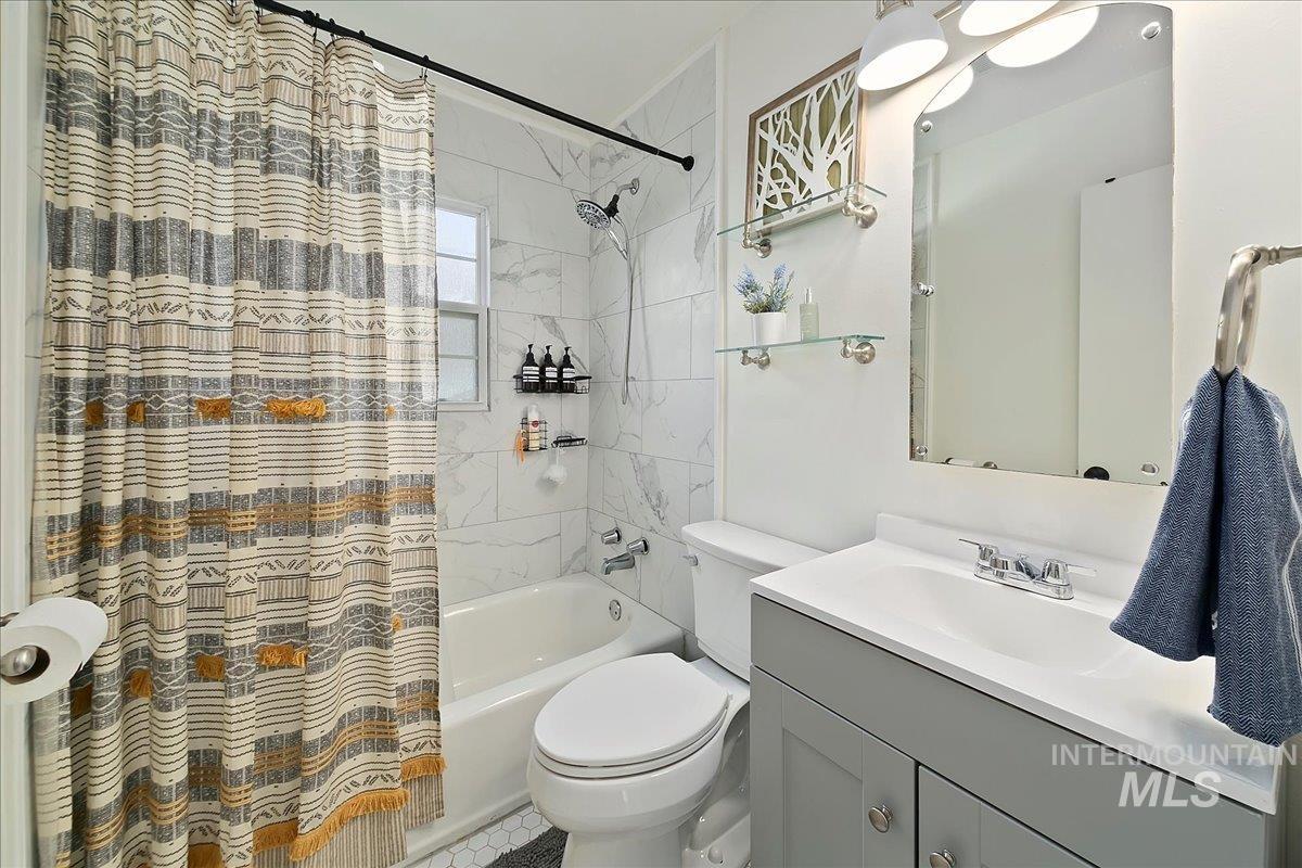 3106 W Good St. Property Photo 22