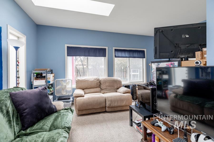 2105 Lexington Property Photo 5