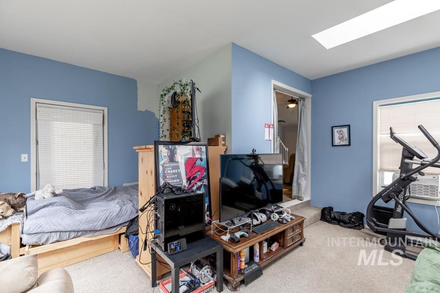2105 Lexington Property Photo 6