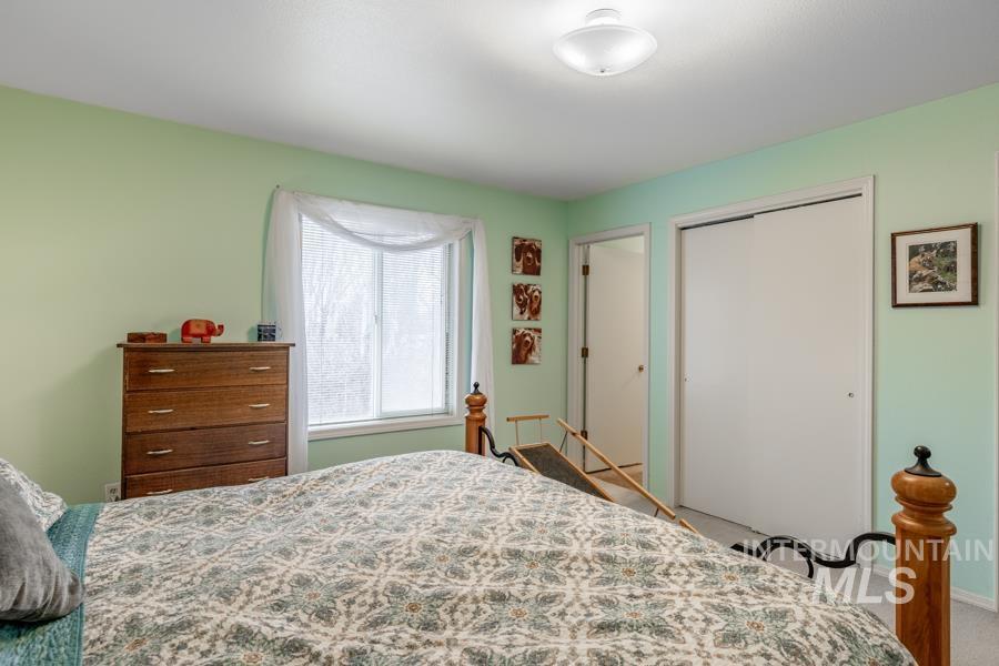 2105 Lexington Property Photo 18