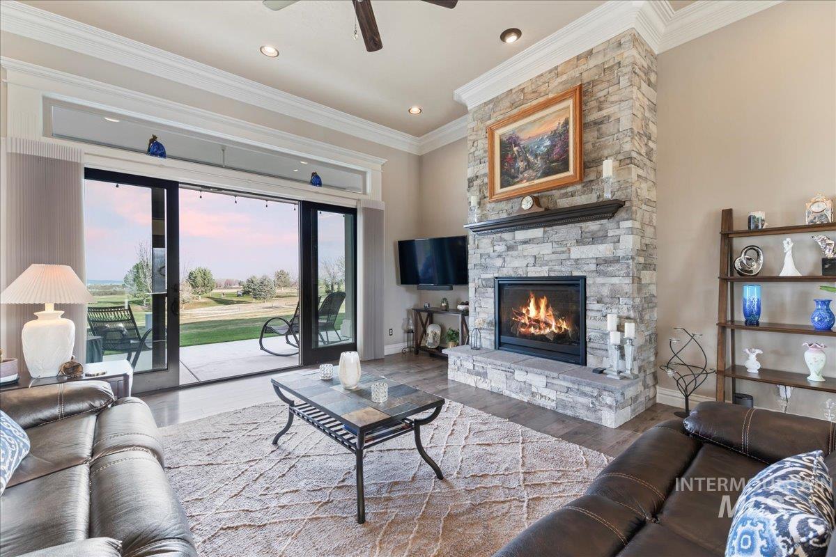 22220 Aura Vista Way Property Photo 6