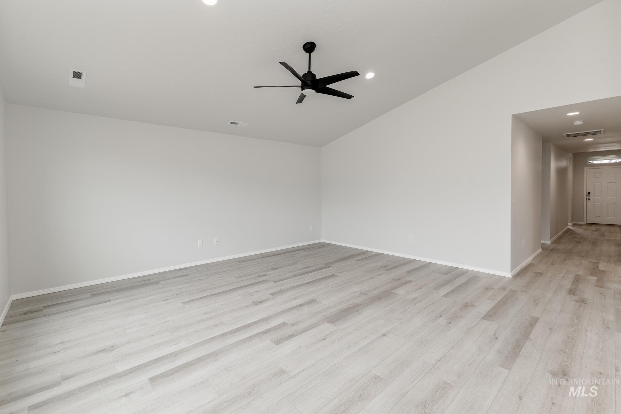 1739 Sw Pegasus Peak Ave Property Photo 8