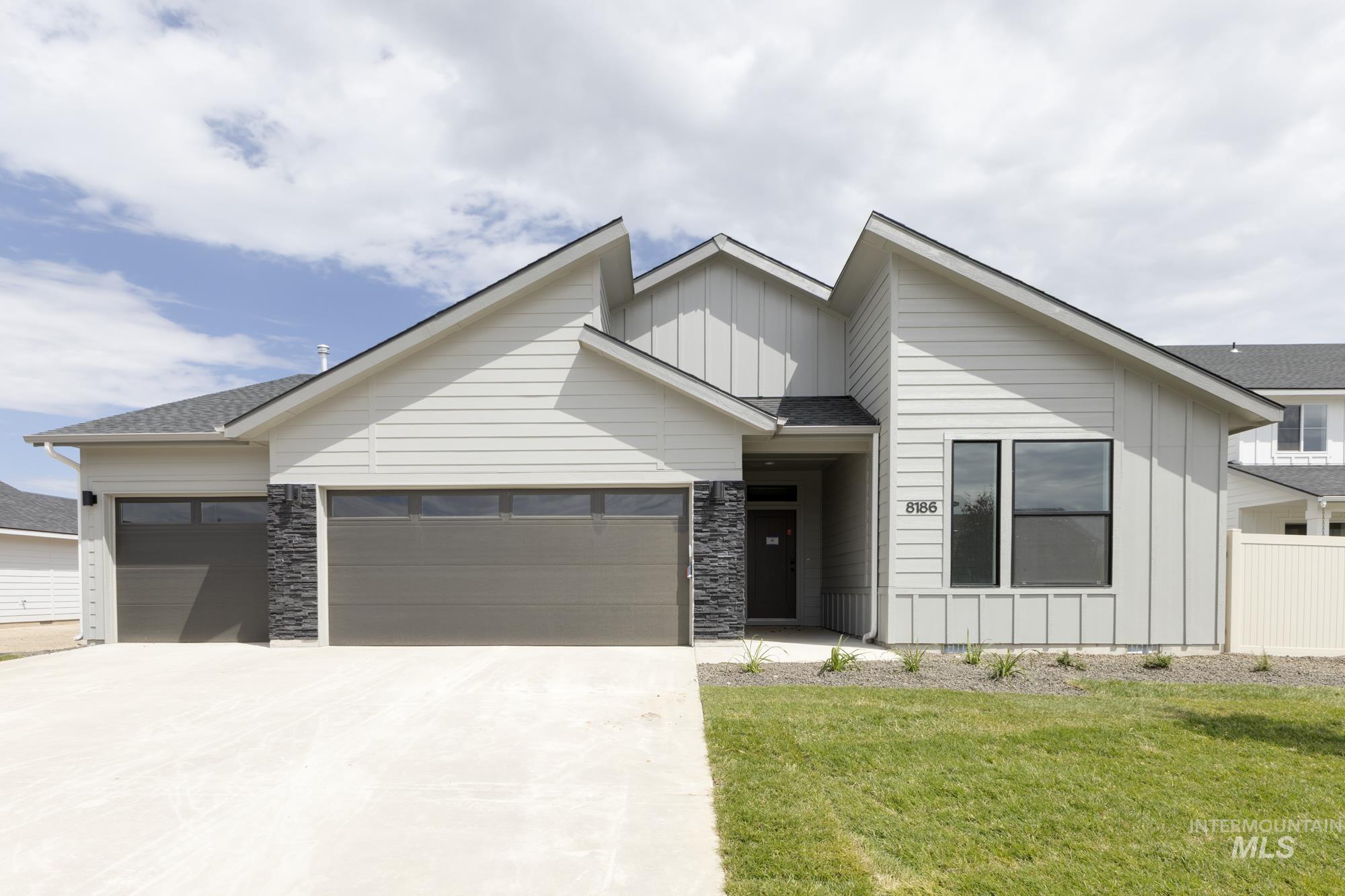 8186 E Bright Angel Dr Property Photo 1