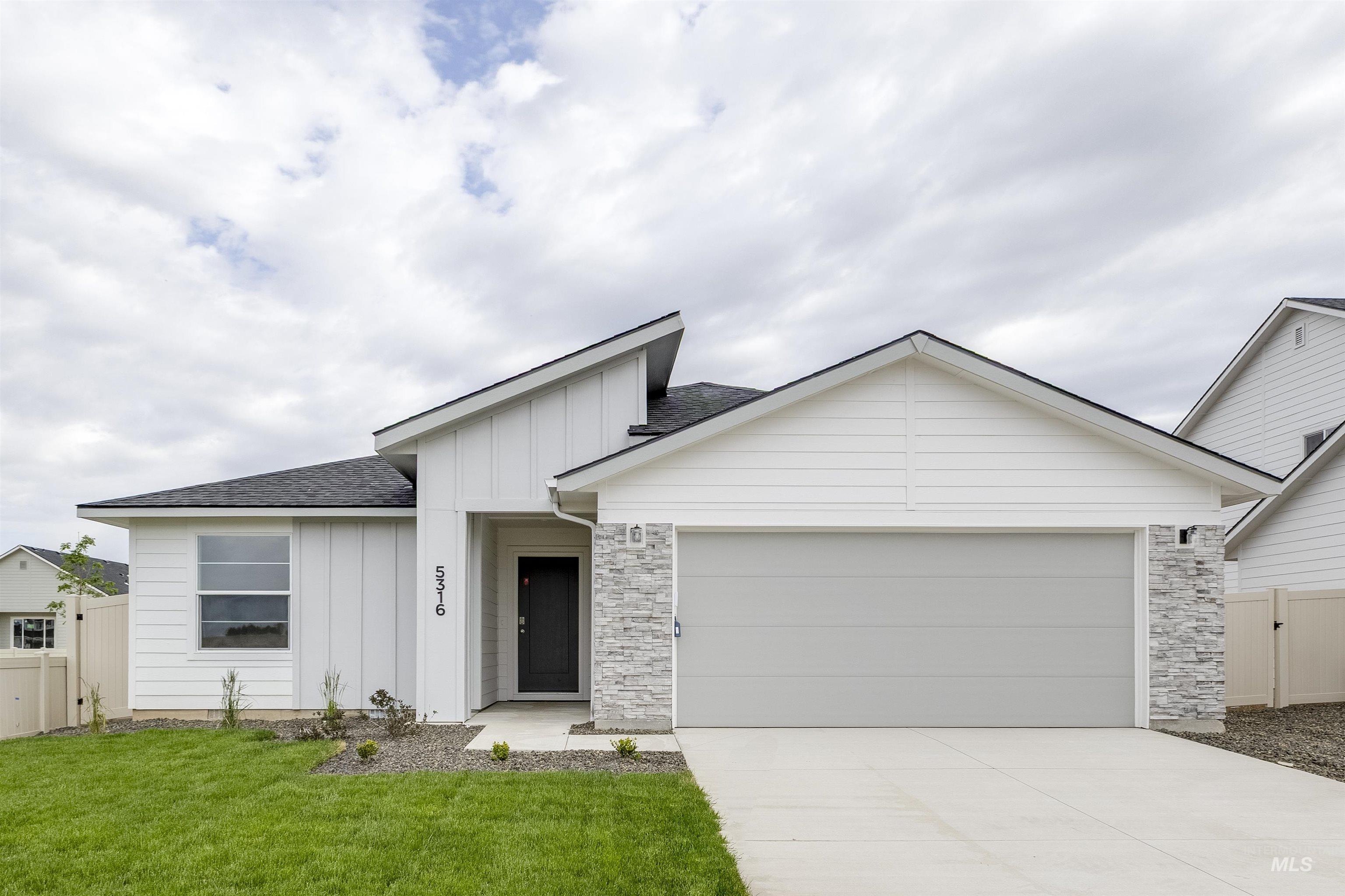 5316 E Burnte Peak St Property Photo 1