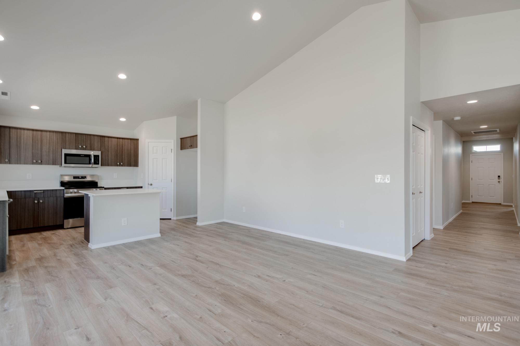 7368 E Marble Springs Dr Property Photo 9