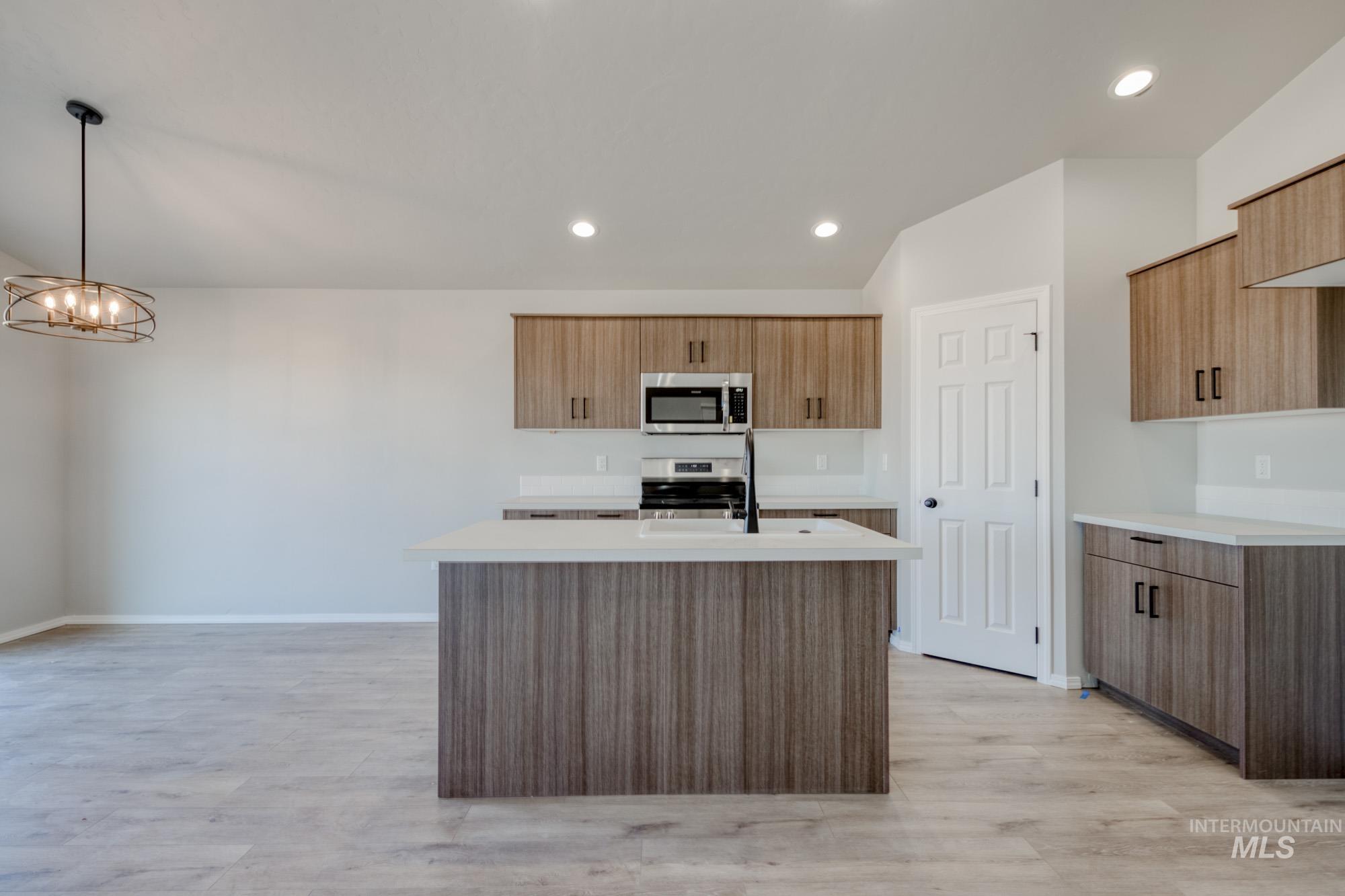 2870 W Lapwai Creek Dr Property Photo 4