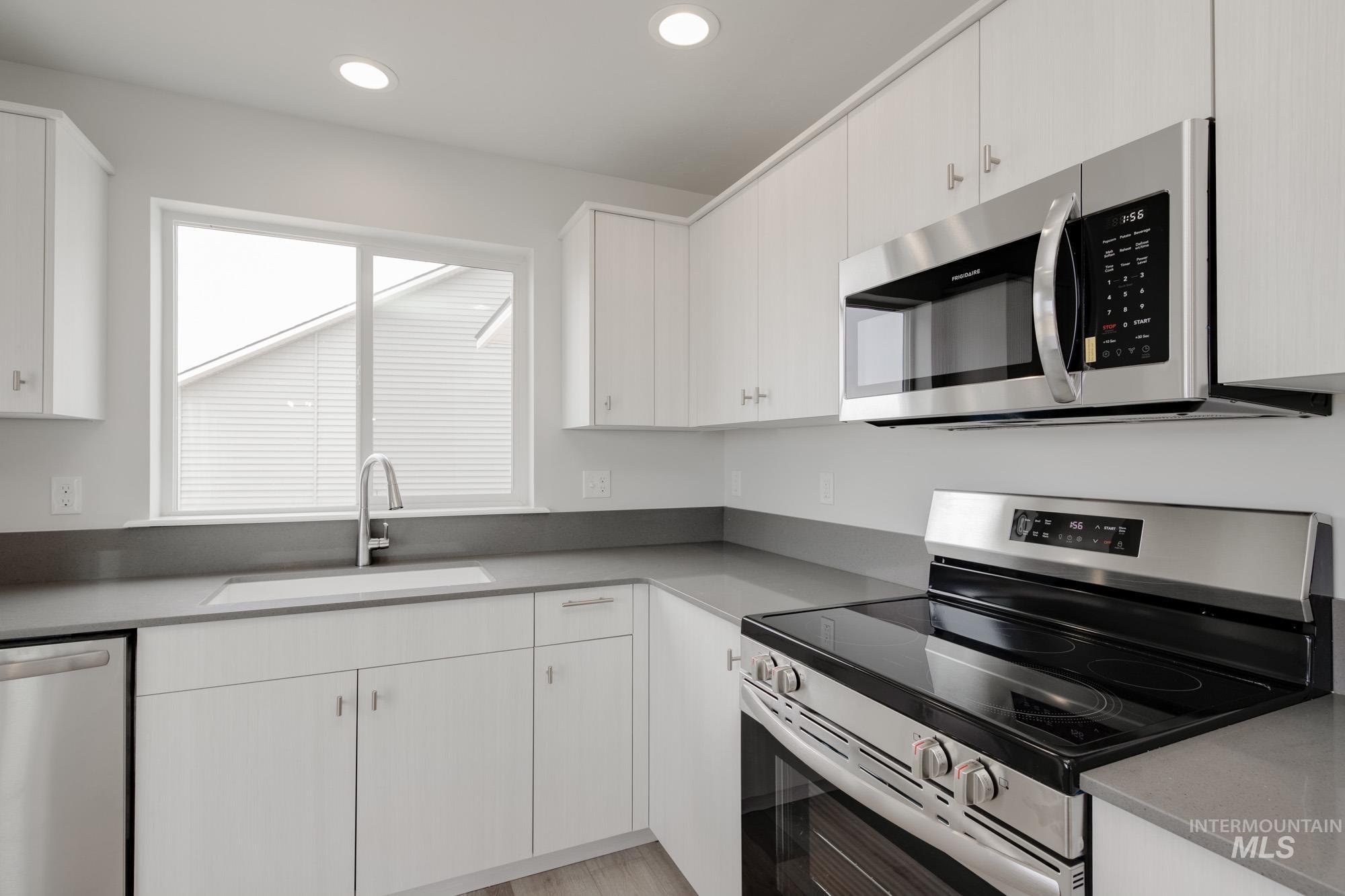 2868 W Taiban Creek Dr Property Photo 6