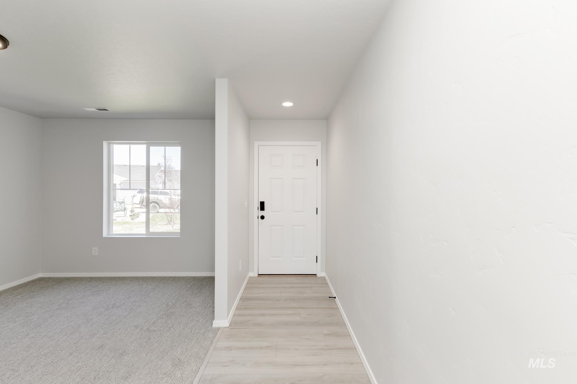 13413 Regrade St Property Photo 2