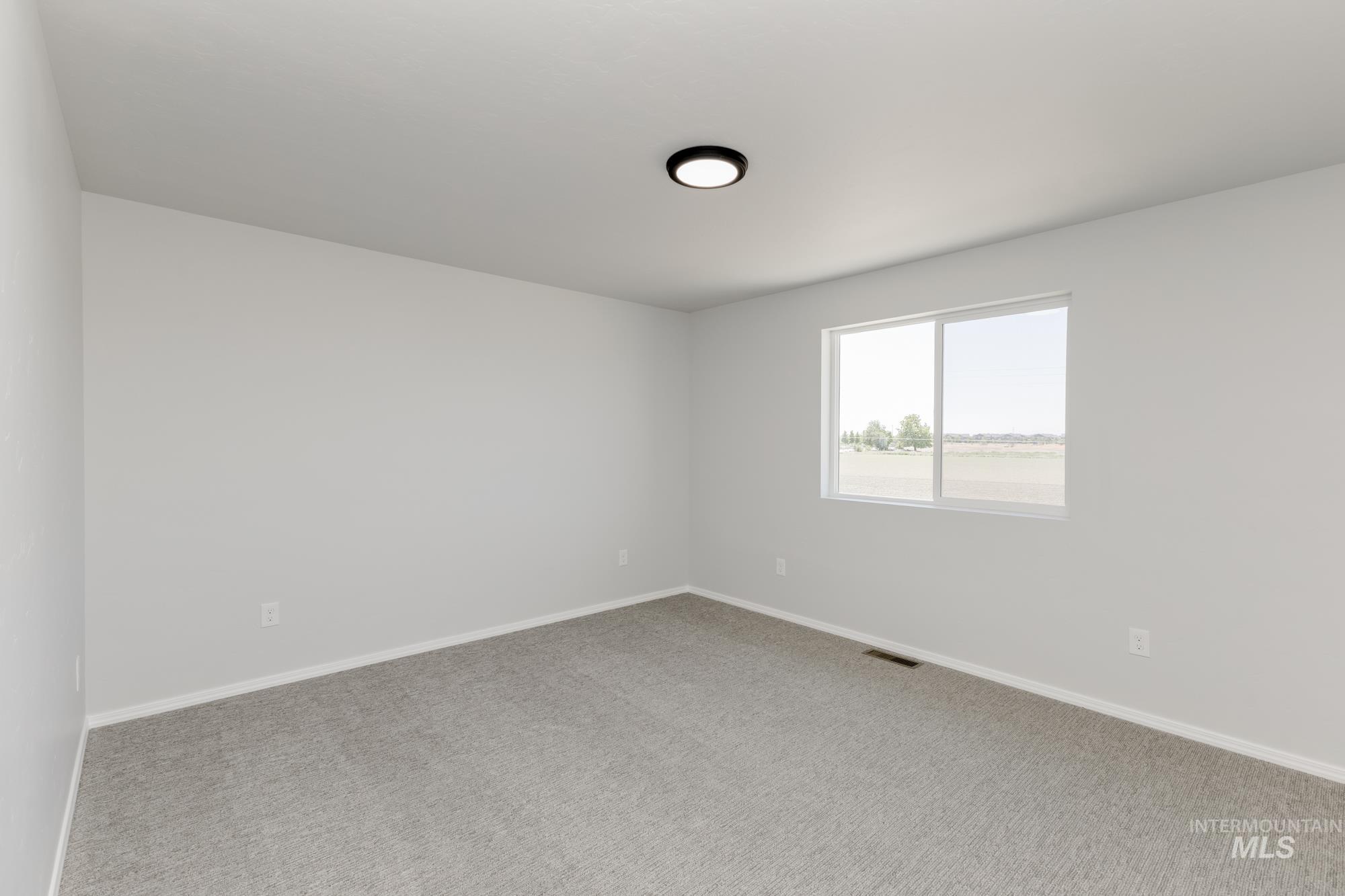 13413 Regrade St Property Photo 15