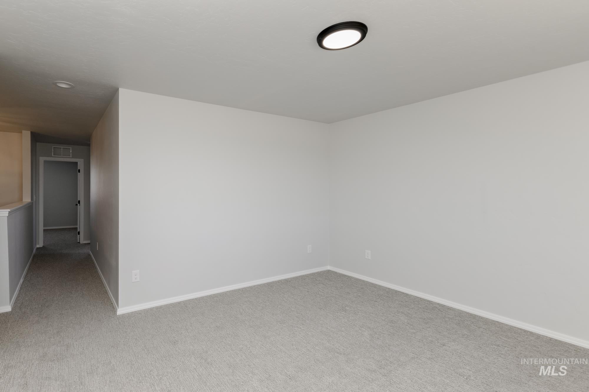 13413 Regrade St Property Photo 16