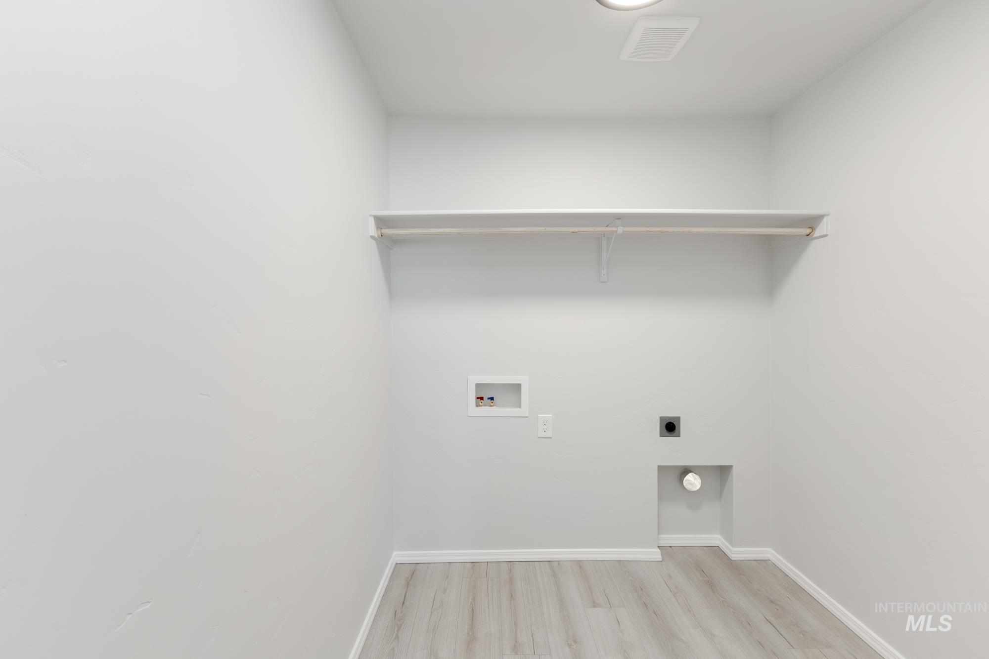 13413 Regrade St Property Photo 21