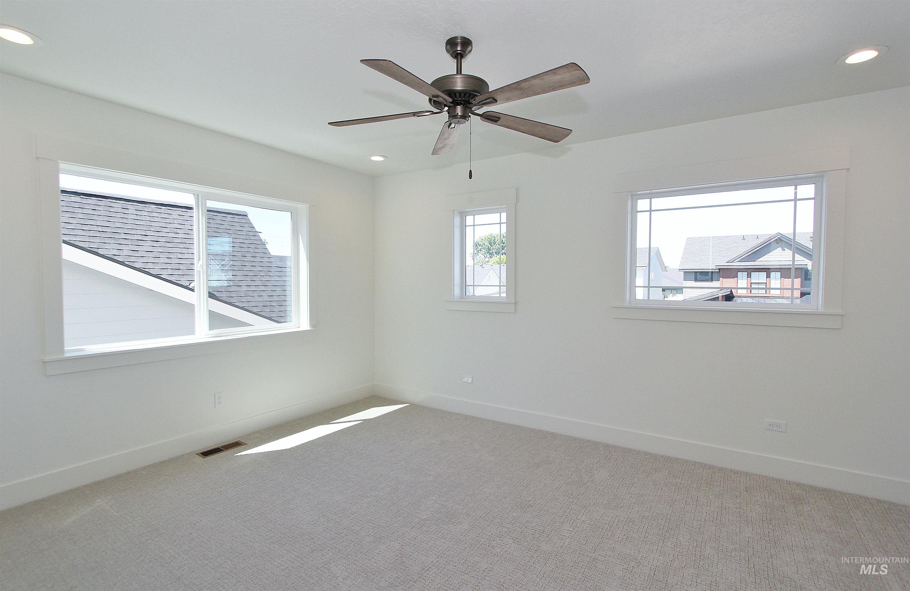 4642 S Hennessy Ave Property Photo 23