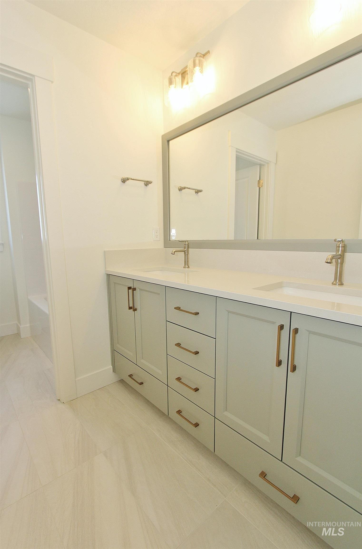 4642 S Hennessy Ave Property Photo 26