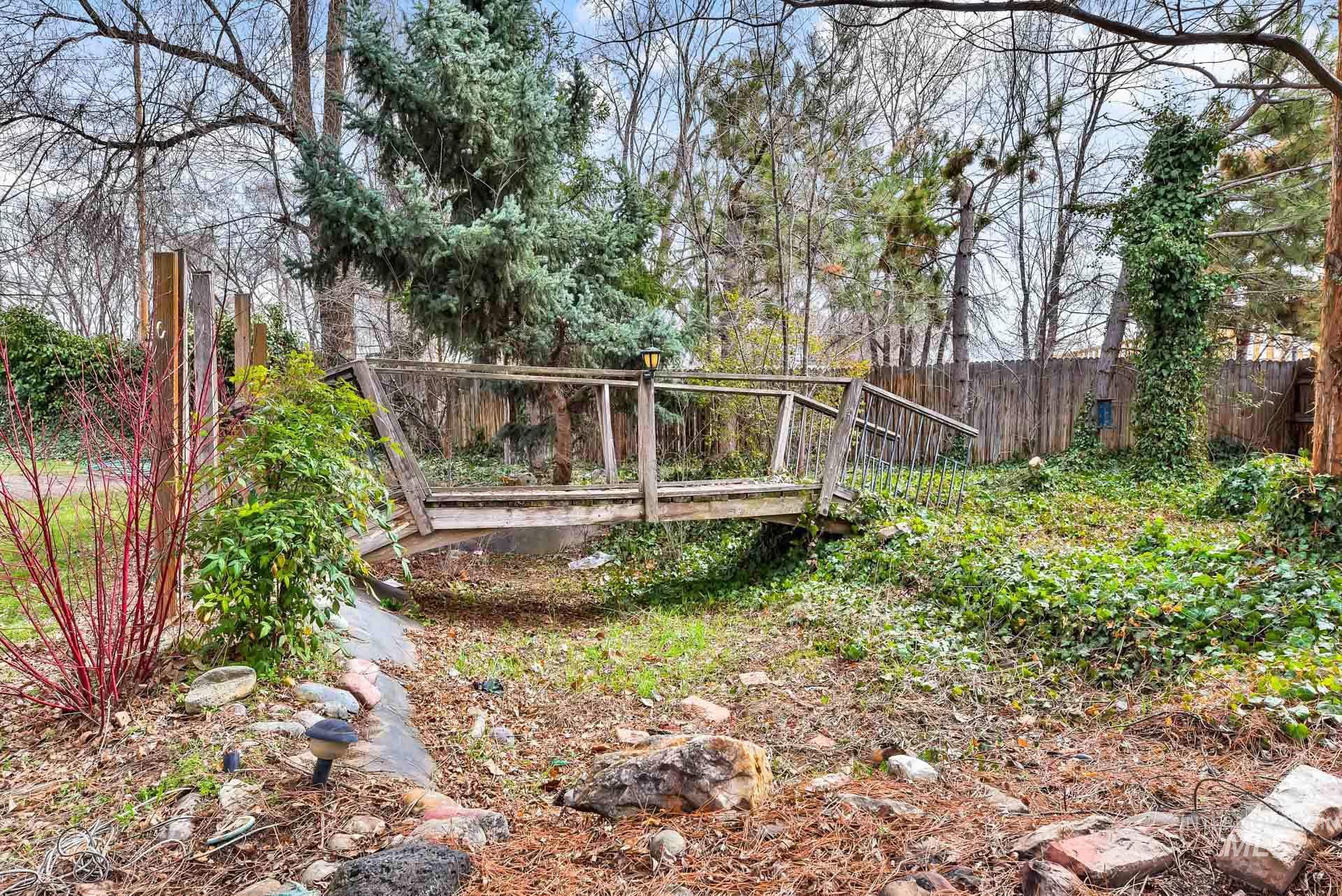 217 1st St N Property Photo 36