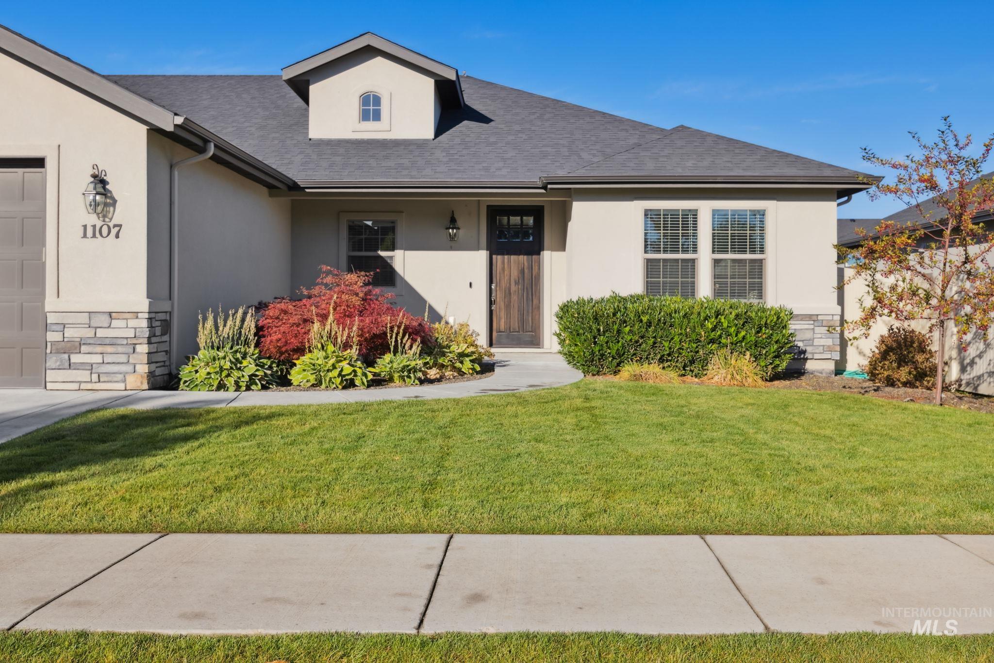 1107 N Racing Water Way Property Photo 7