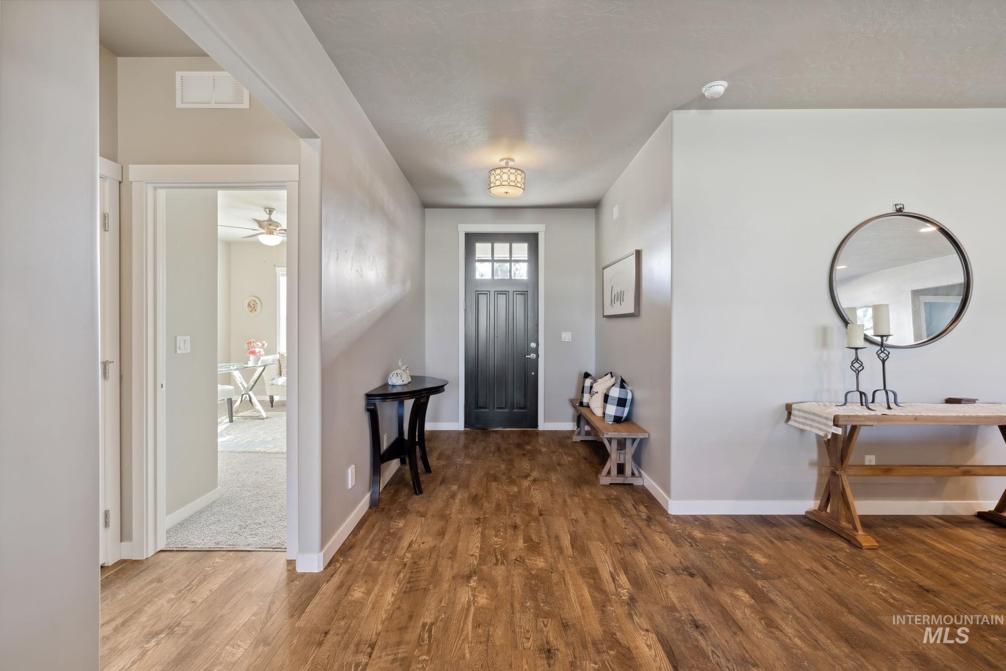 1107 N Racing Water Way Property Photo 8