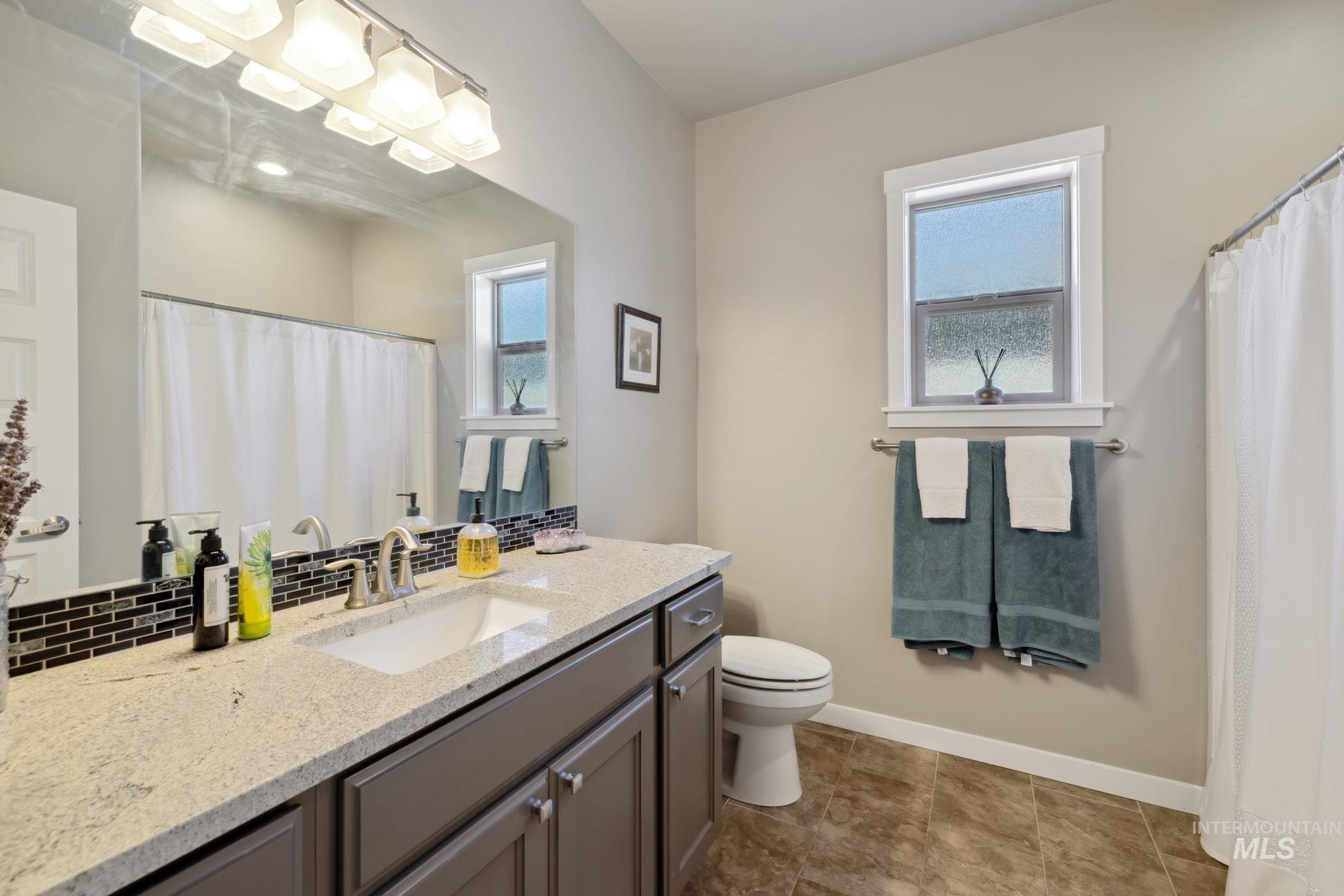 1107 N Racing Water Way Property Photo 11