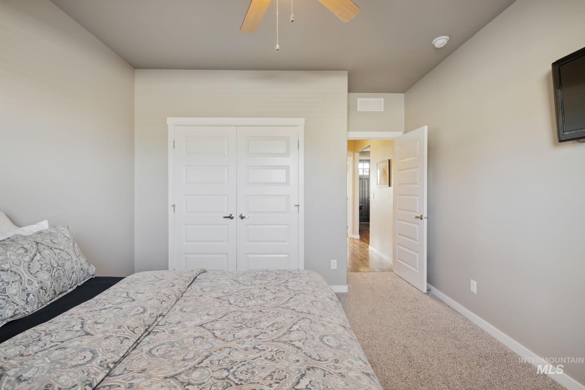1107 N Racing Water Way Property Photo 13