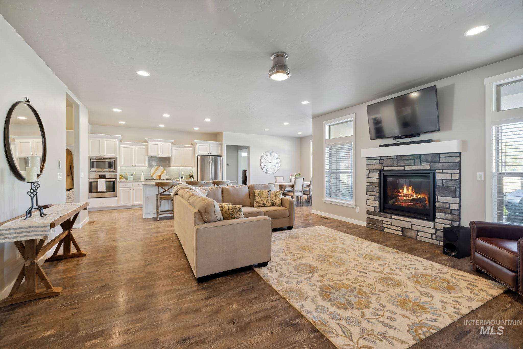 1107 N Racing Water Way Property Photo 14