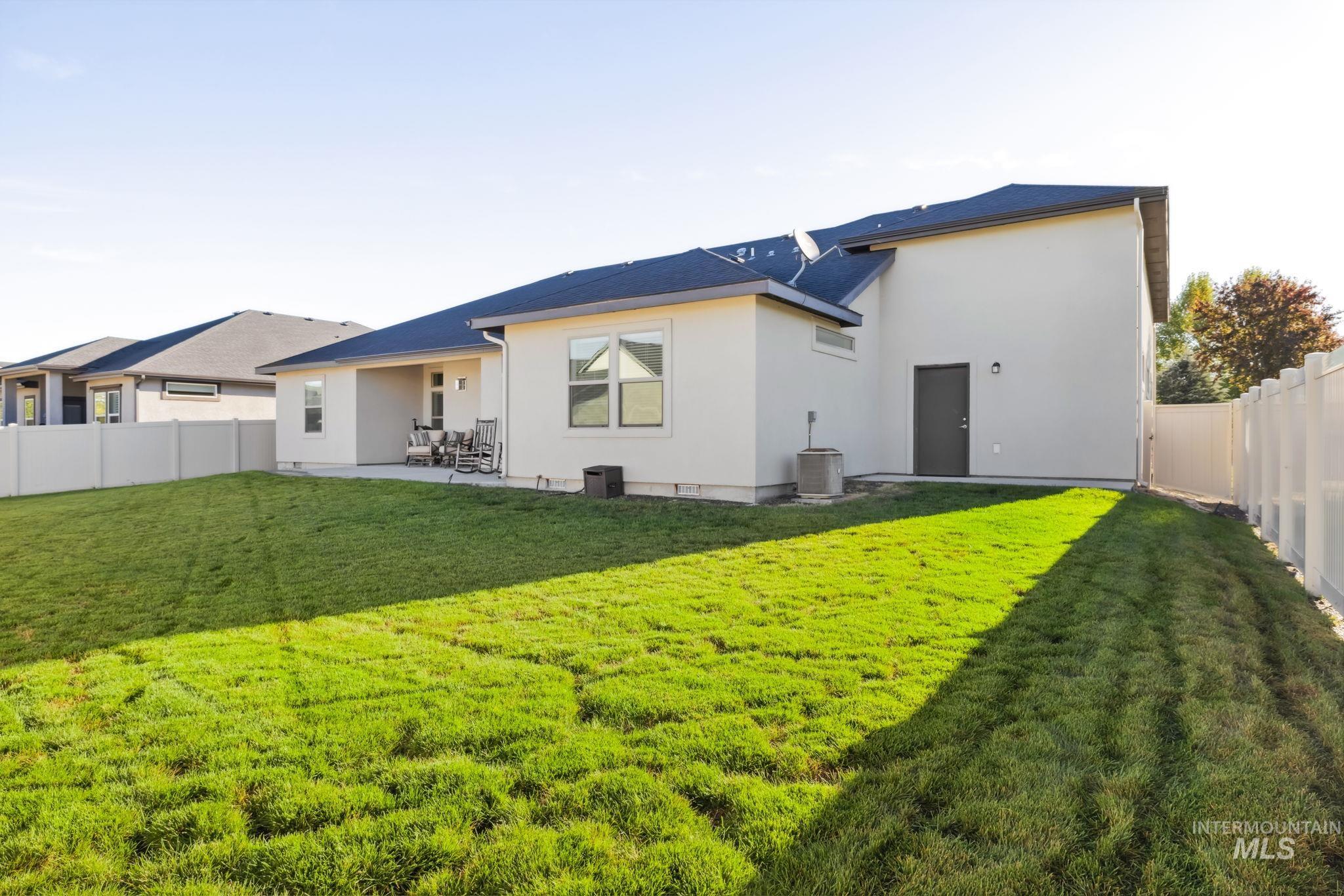 1107 N Racing Water Way Property Photo 34