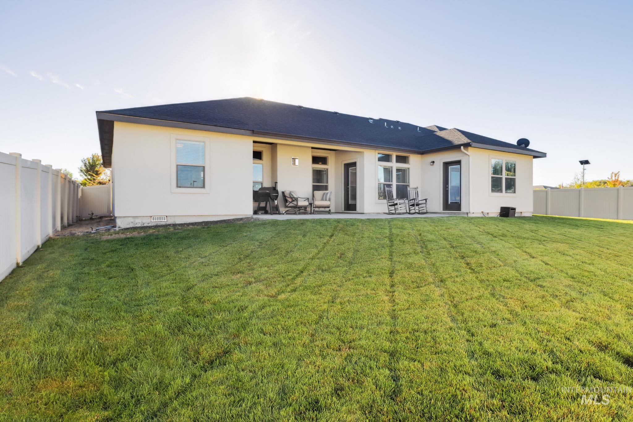 1107 N Racing Water Way Property Photo 36
