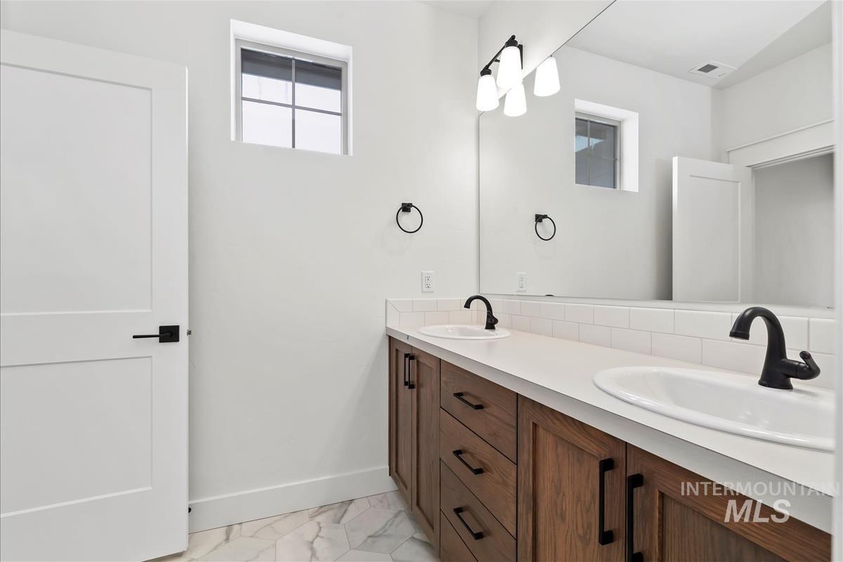 7795 W Daybreak Run Ct Property Photo 21