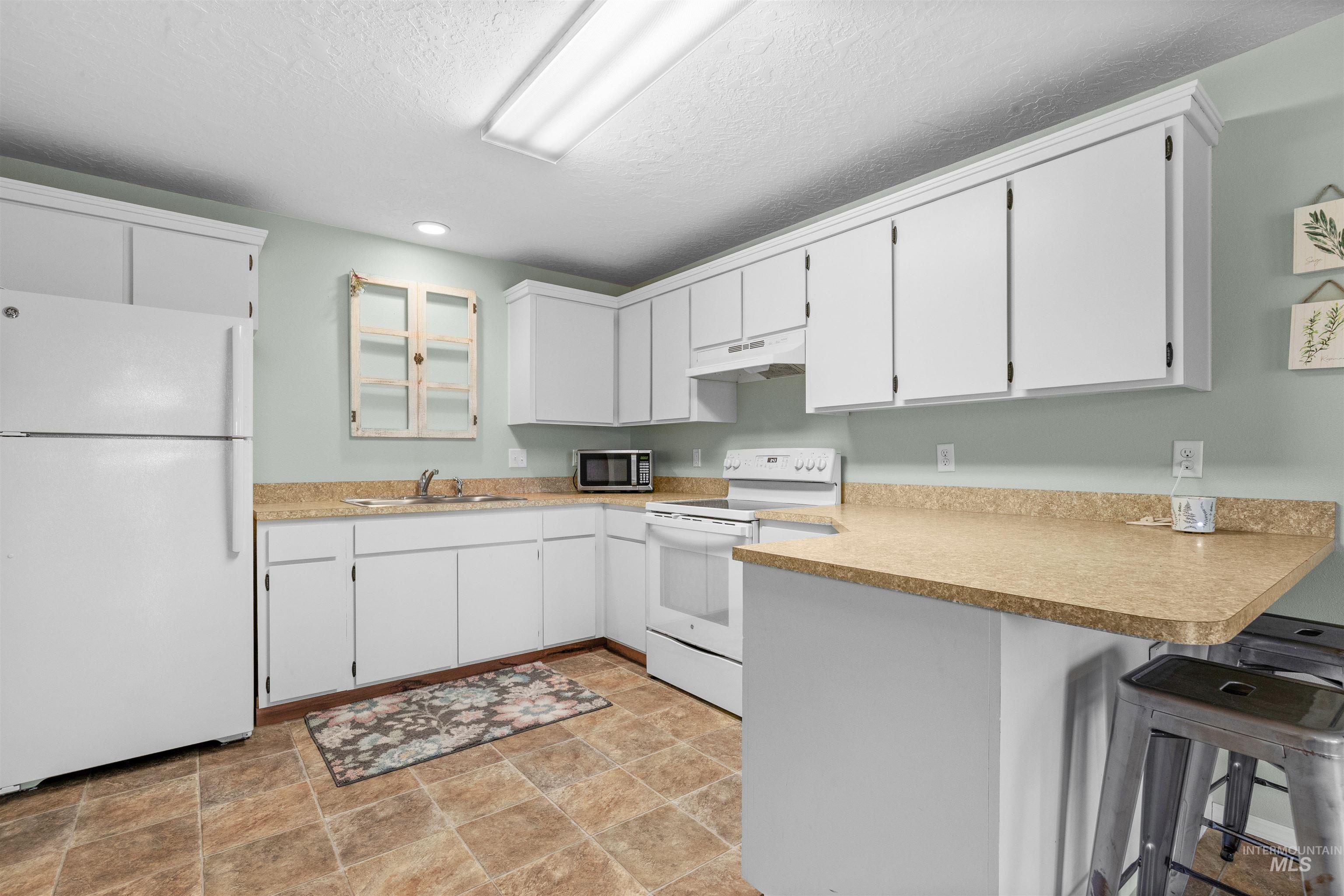 2746 Florence Court Property Photo 30