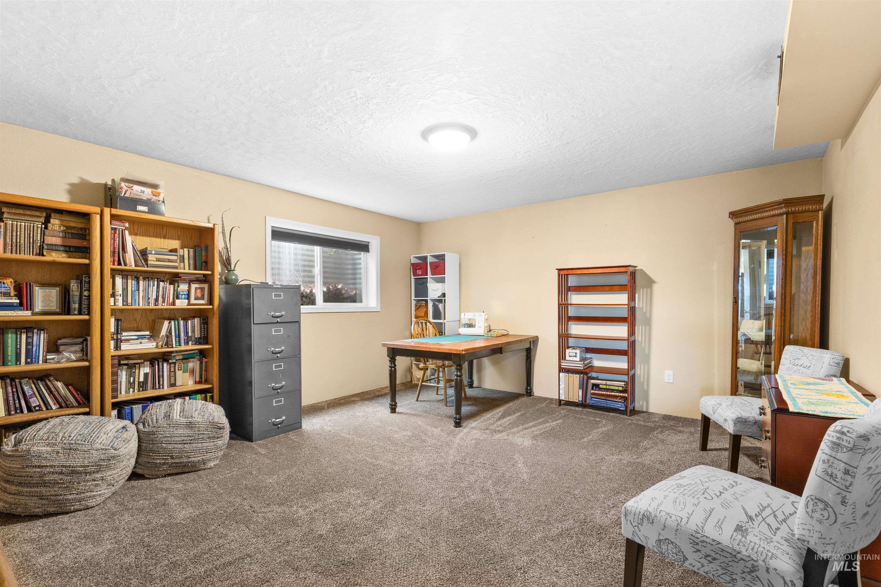 2746 Florence Court Property Photo 37