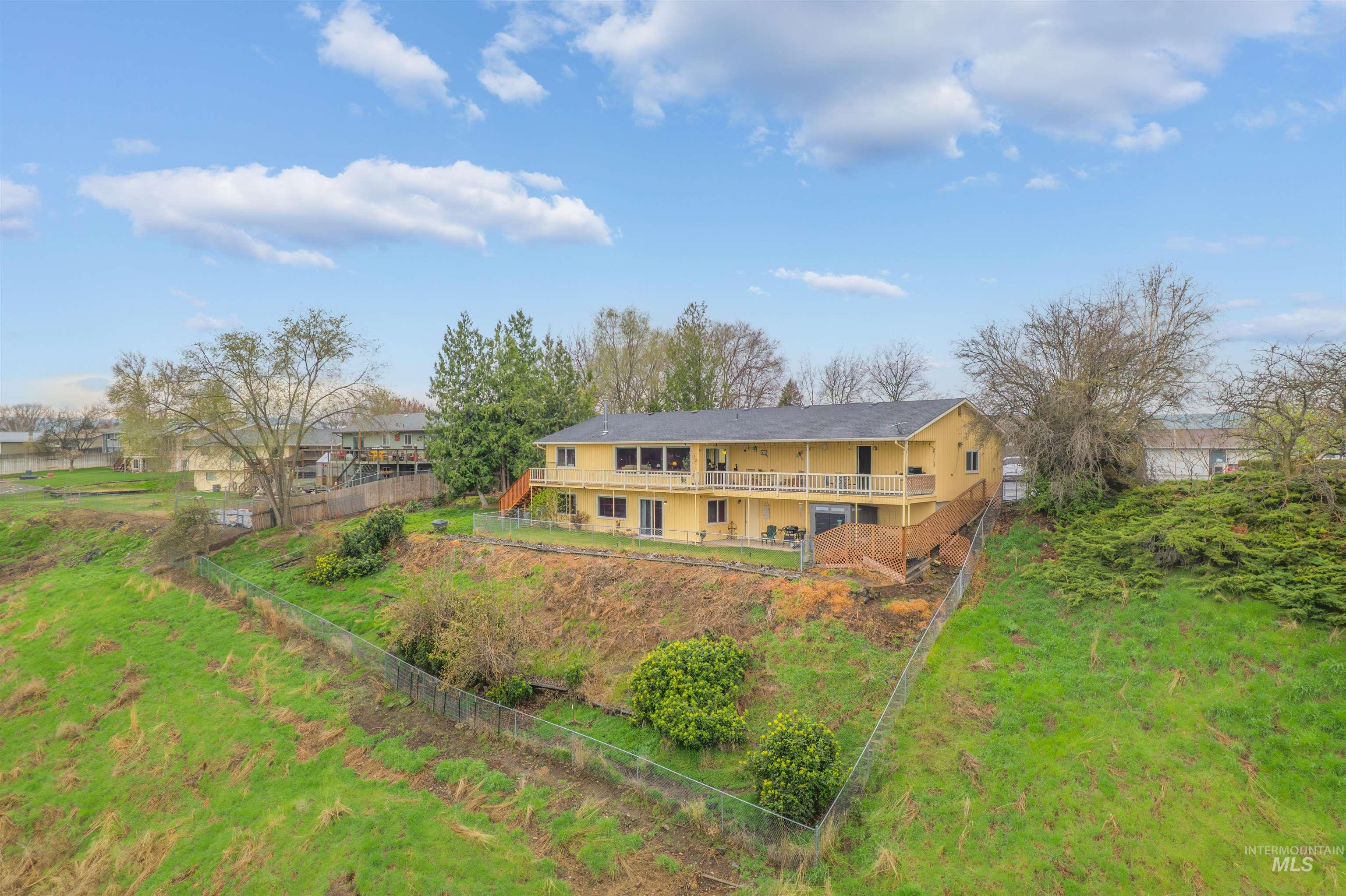 2746 Florence Court Property Photo 44