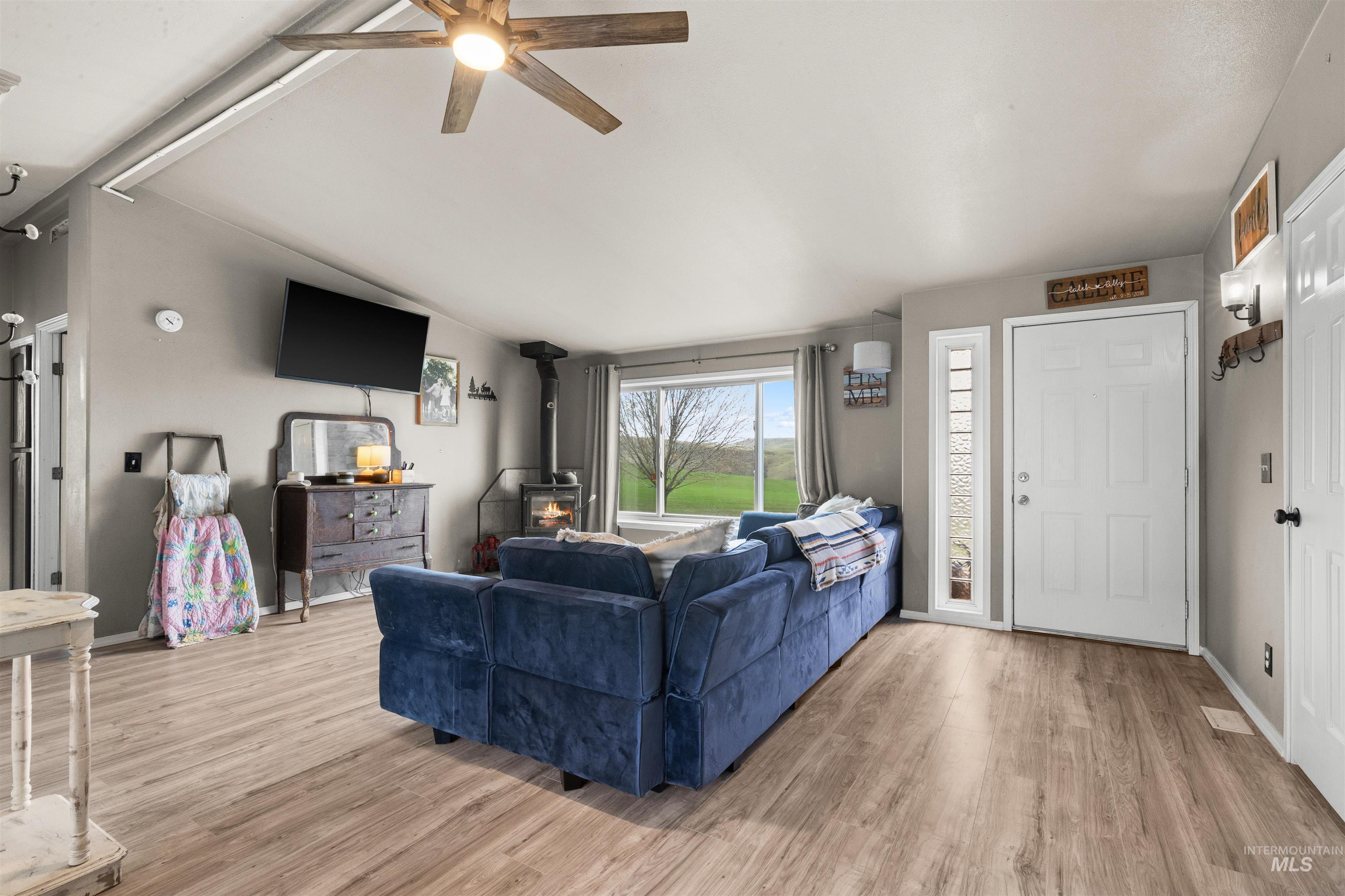 31831 Lonesome Hollow Ln Property Photo 6