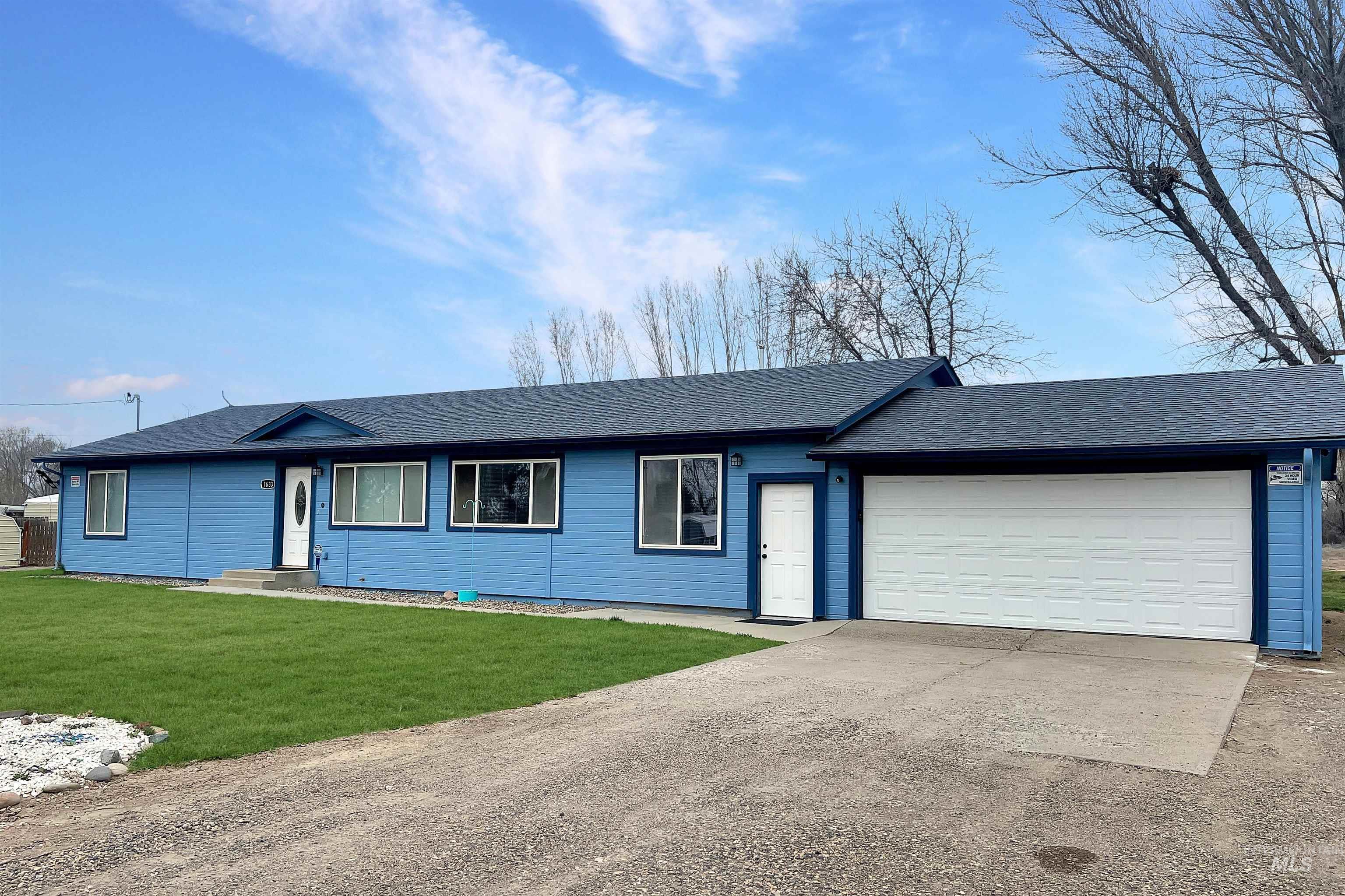 1633 Hunter Lane Property Photo