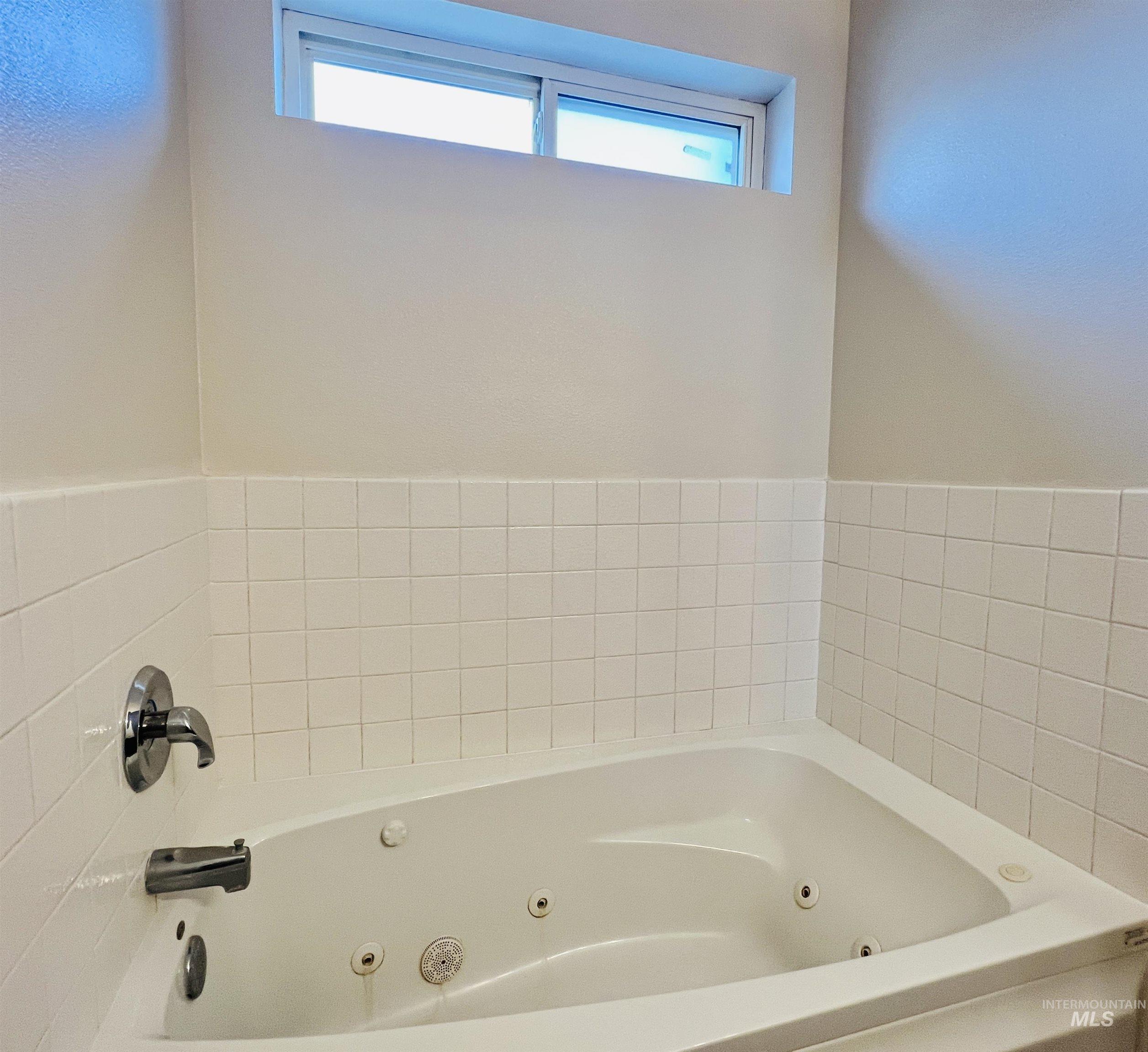 1633 Hunter Lane Property Photo 19