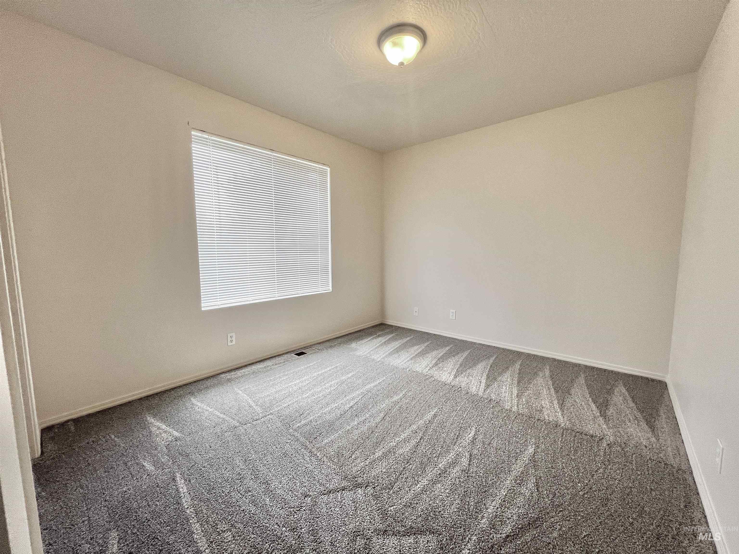 1633 Hunter Lane Property Photo 21