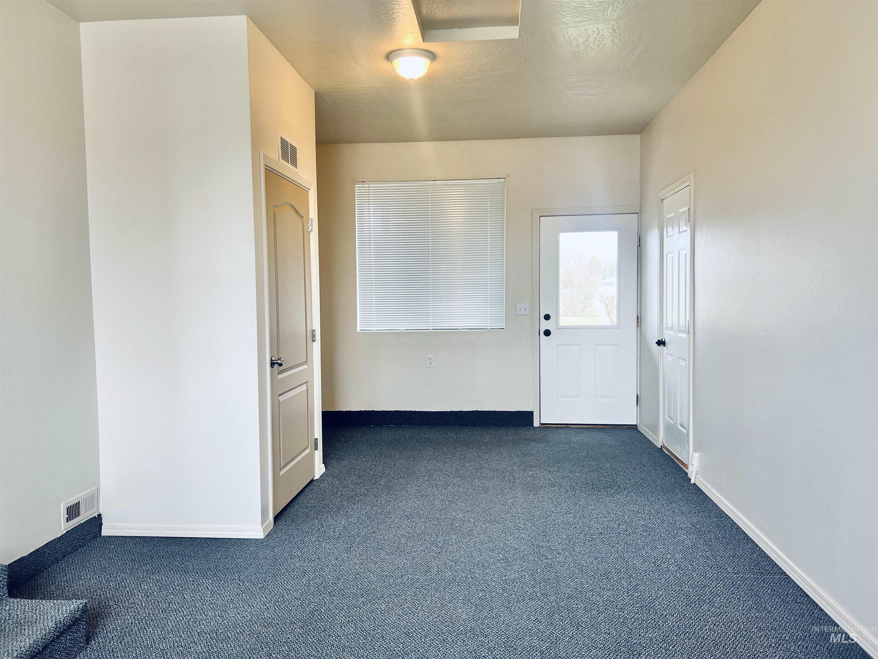 1633 Hunter Lane Property Photo 24