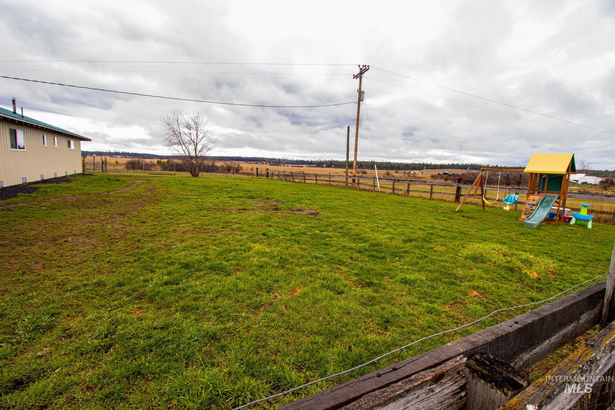 272 Cemetery Rd Property Photo 8