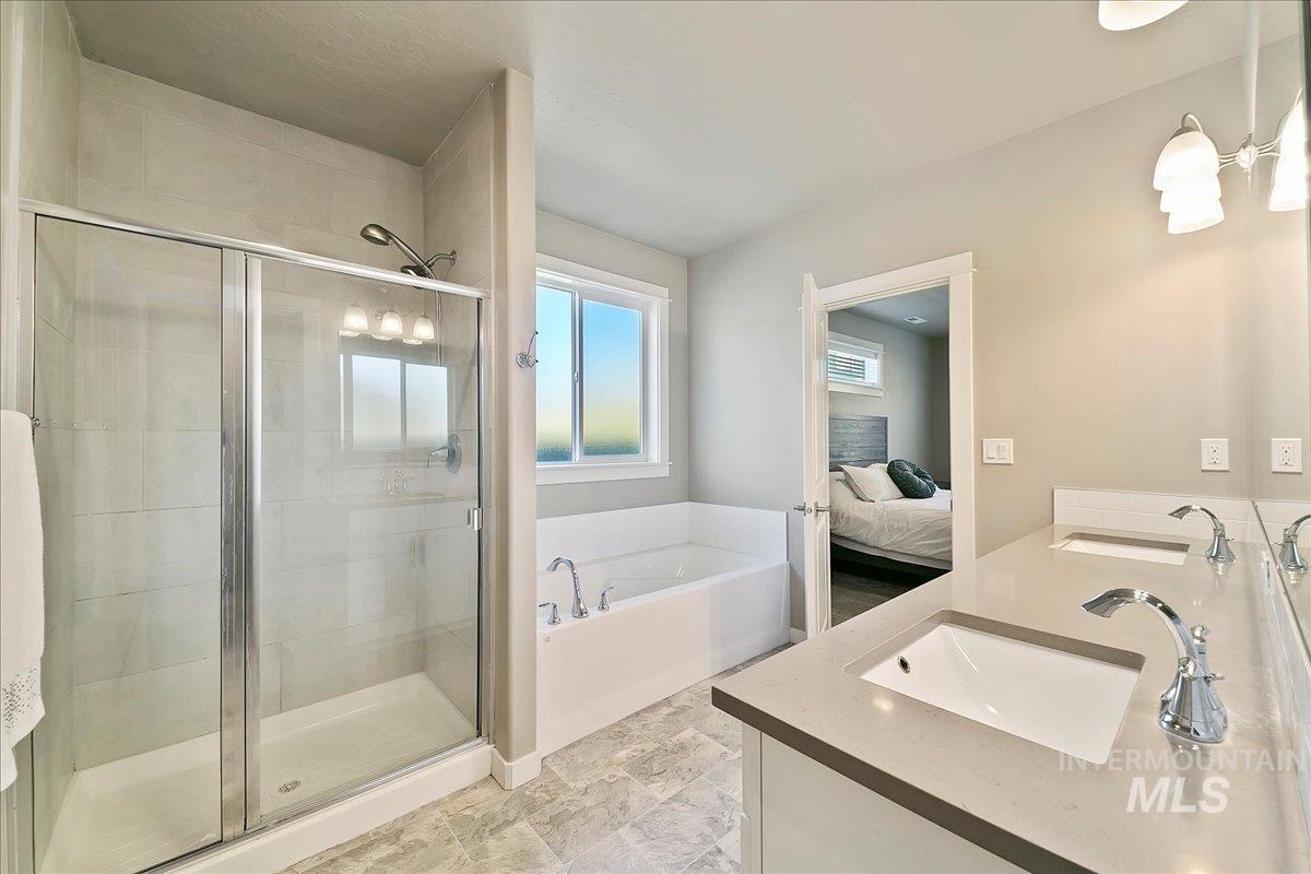10496 W Daylily Ct. Property Photo 35