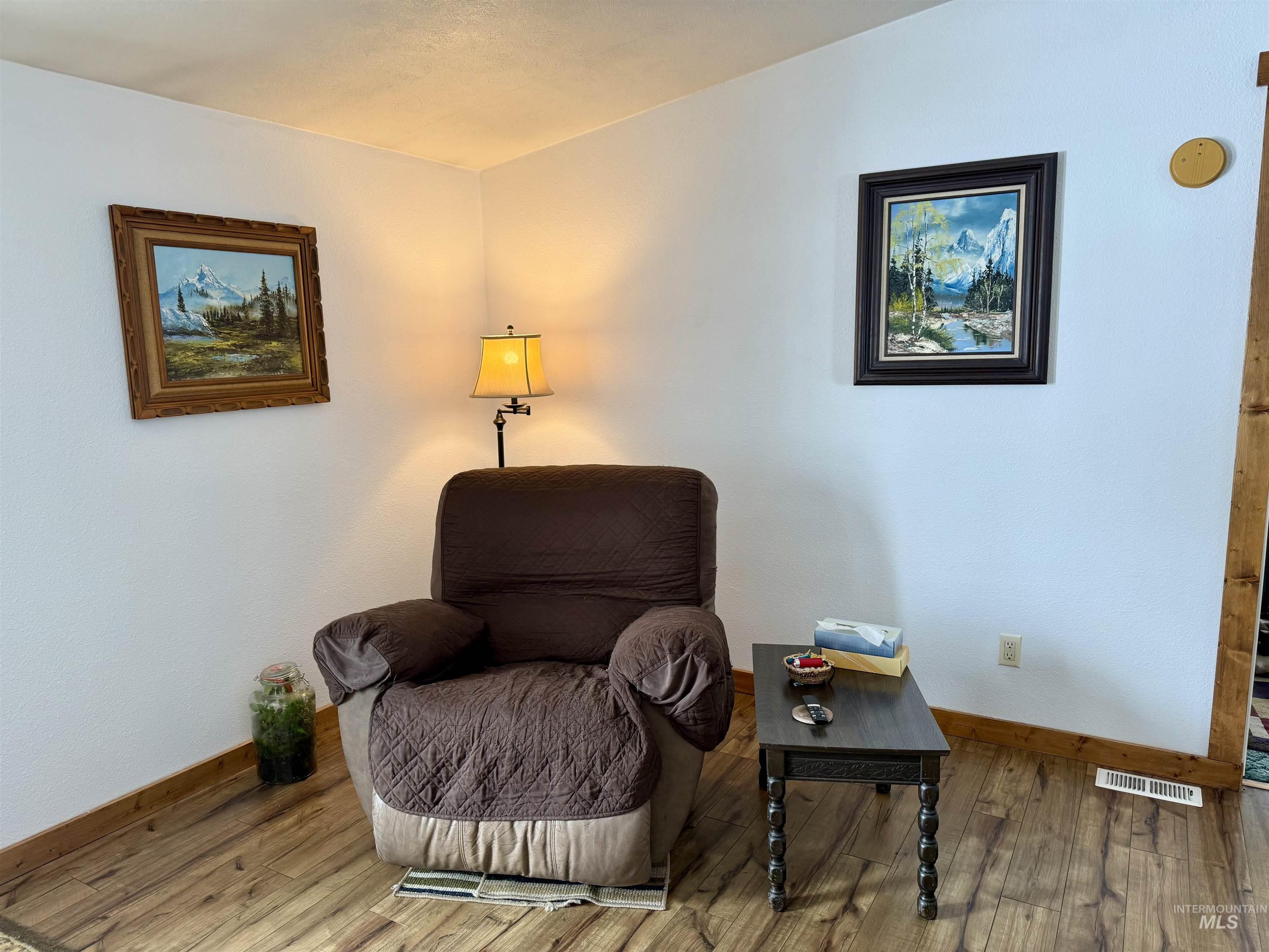 427 Virginia Property Photo 5
