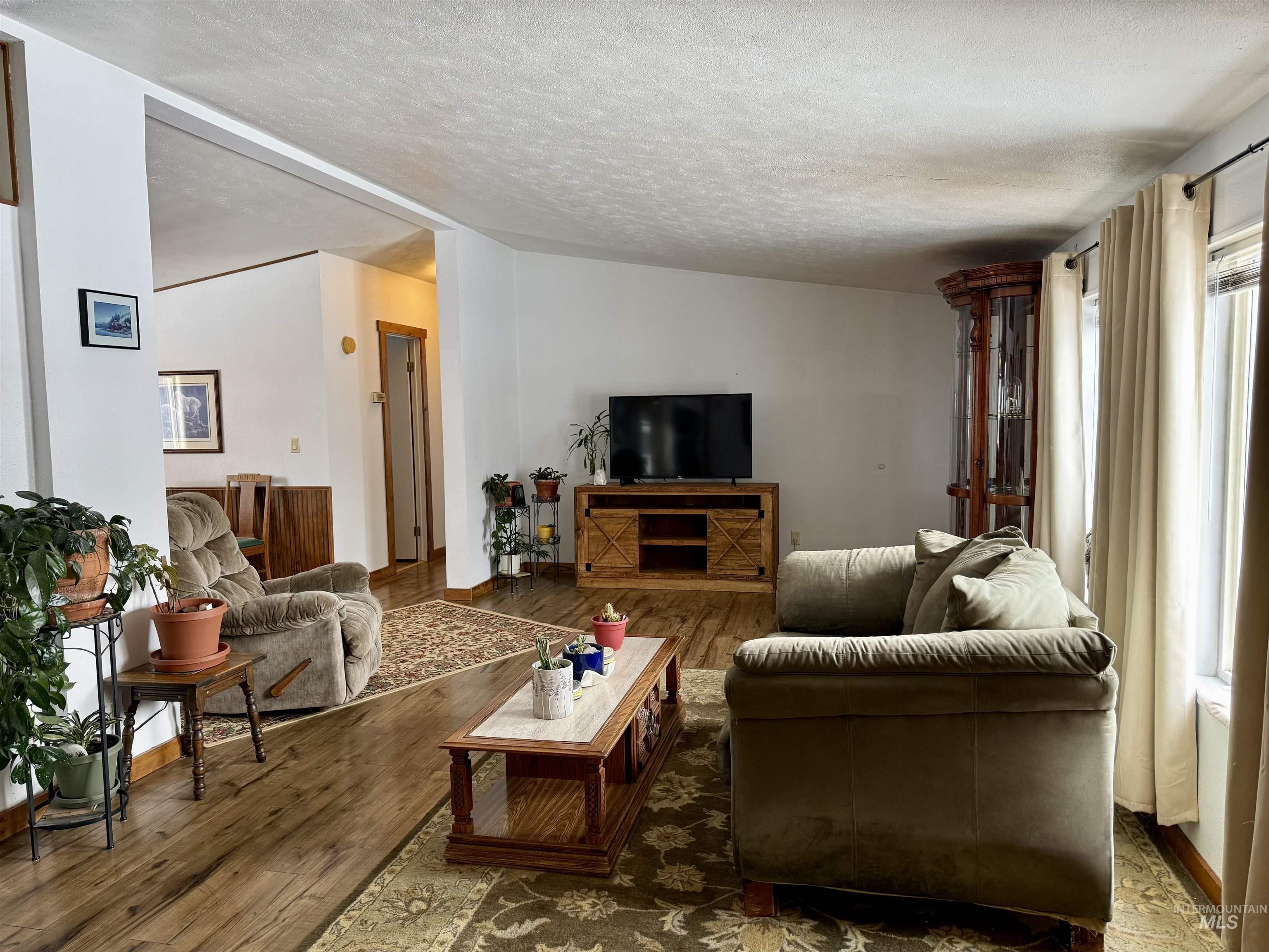 427 Virginia Property Photo 7